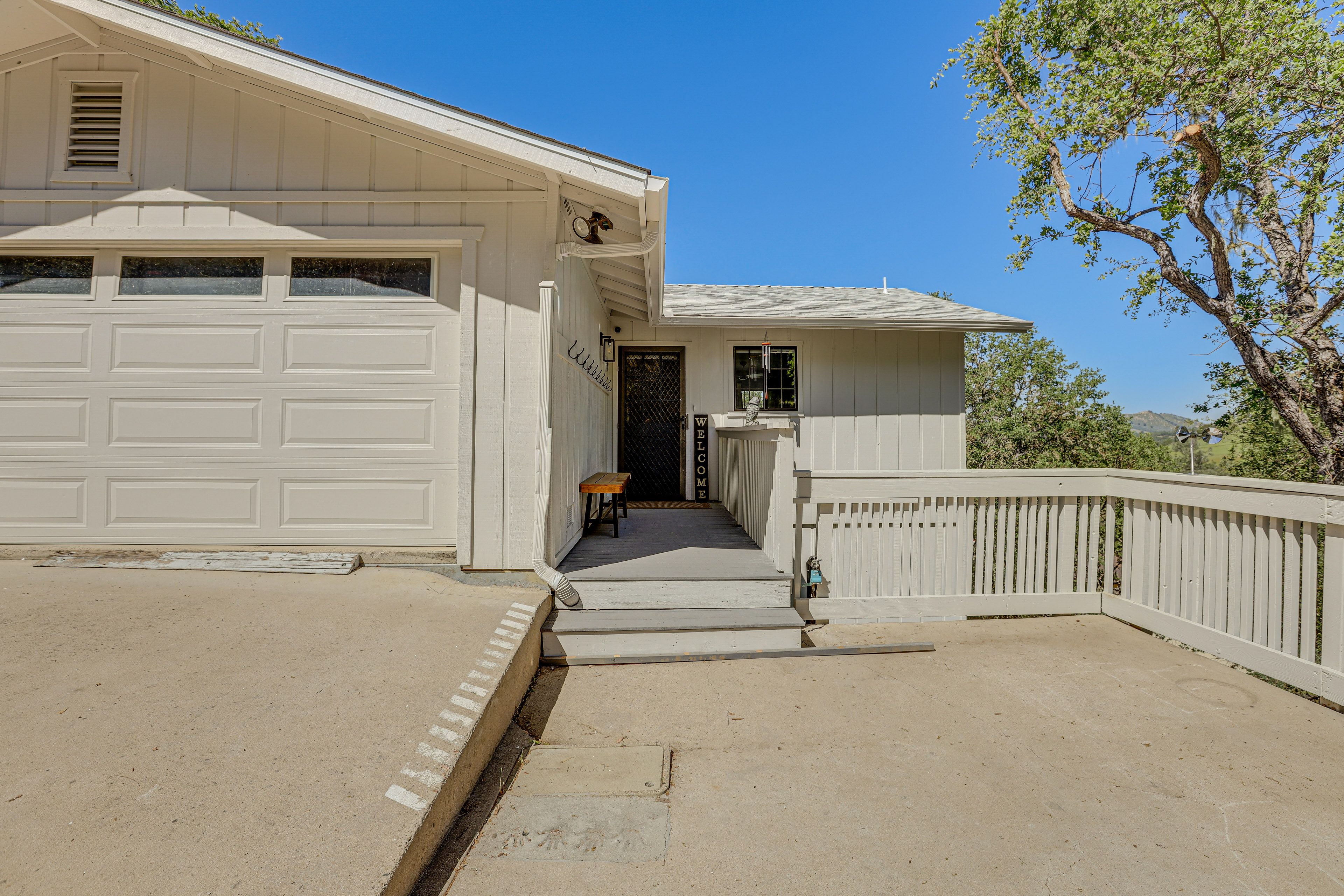 Parking | Garage (2 Vehicles)