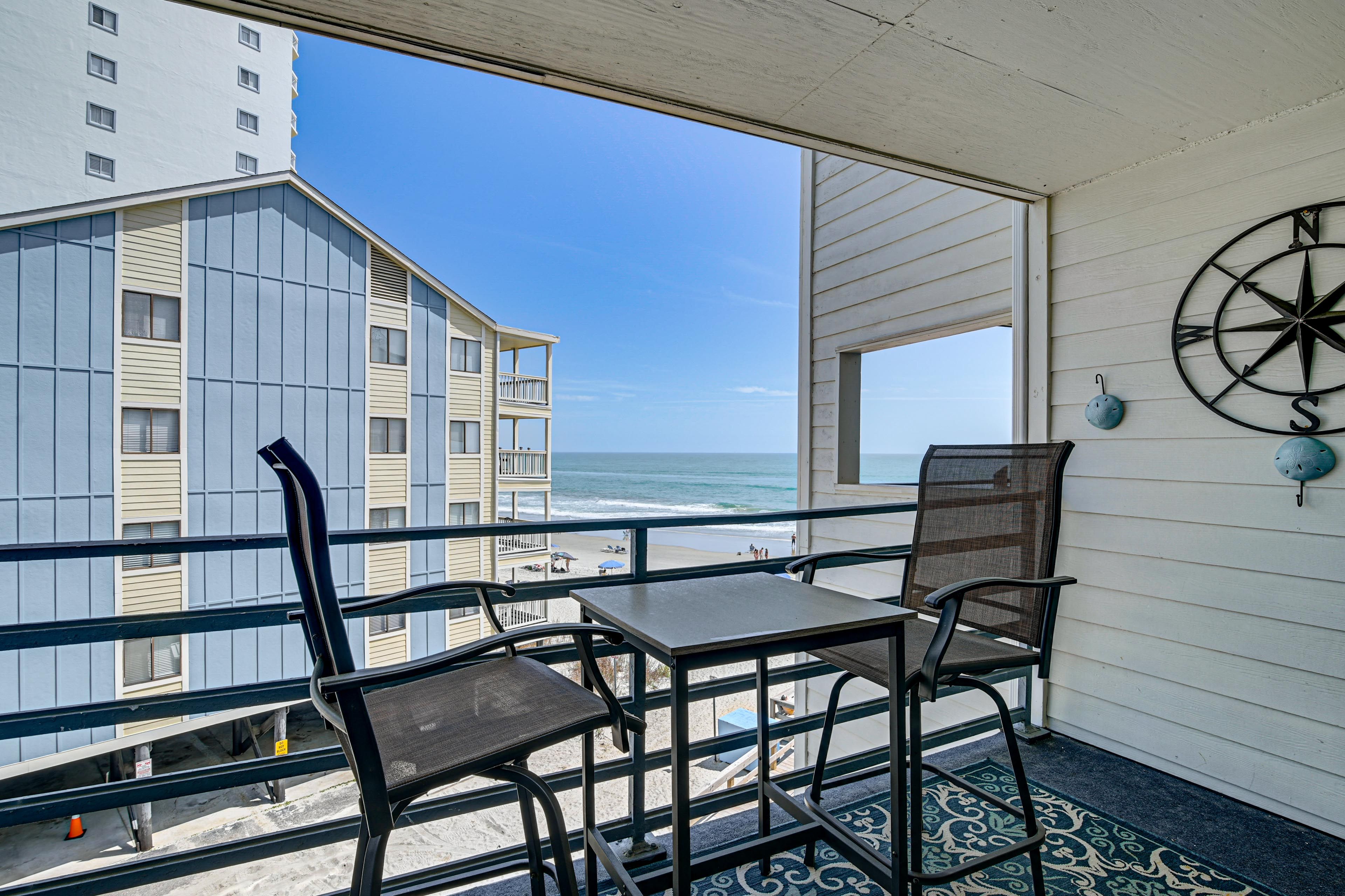 Private Balcony | Single-Story Condo on 3rd Floor