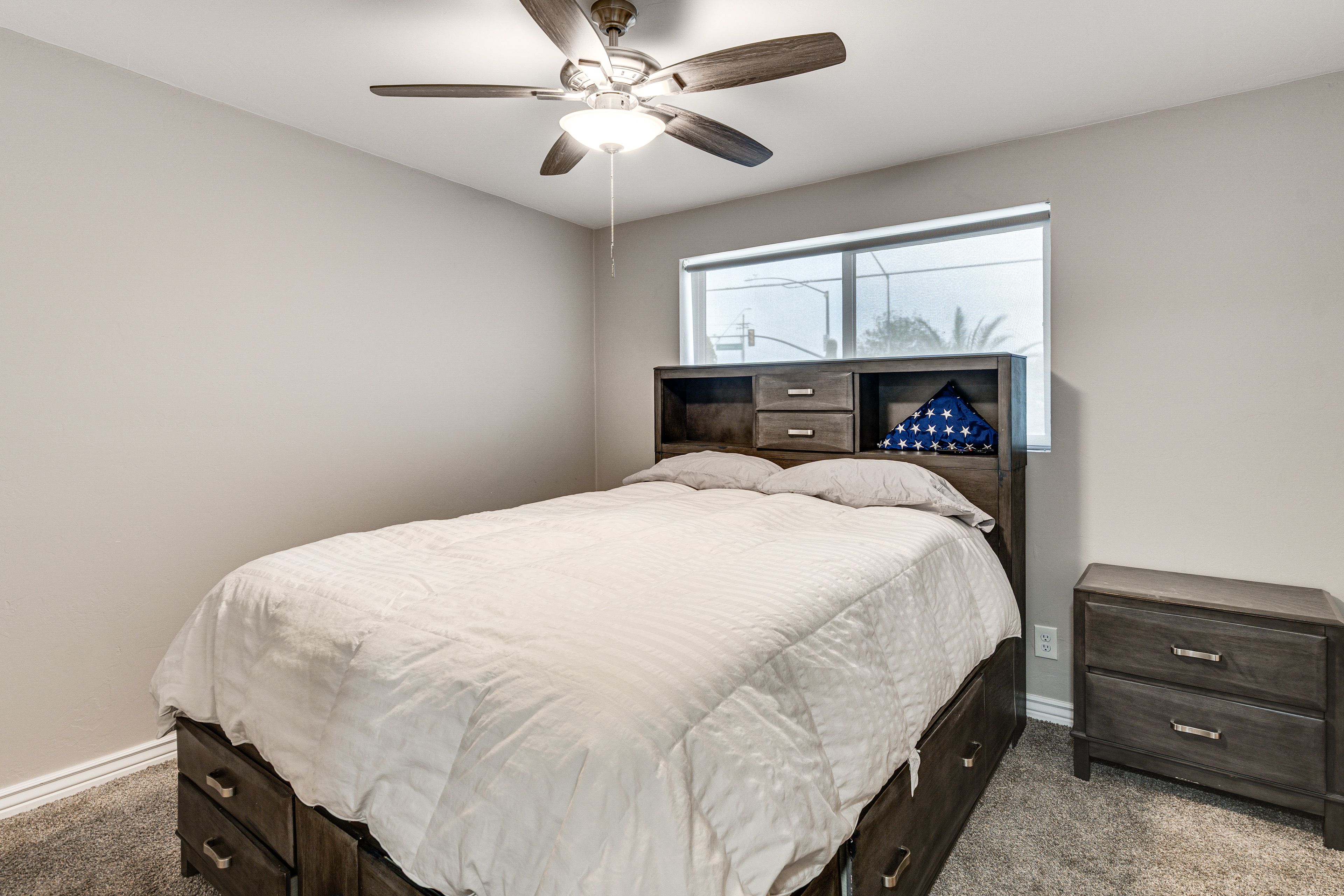 Bedroom 3 | Queen Bed