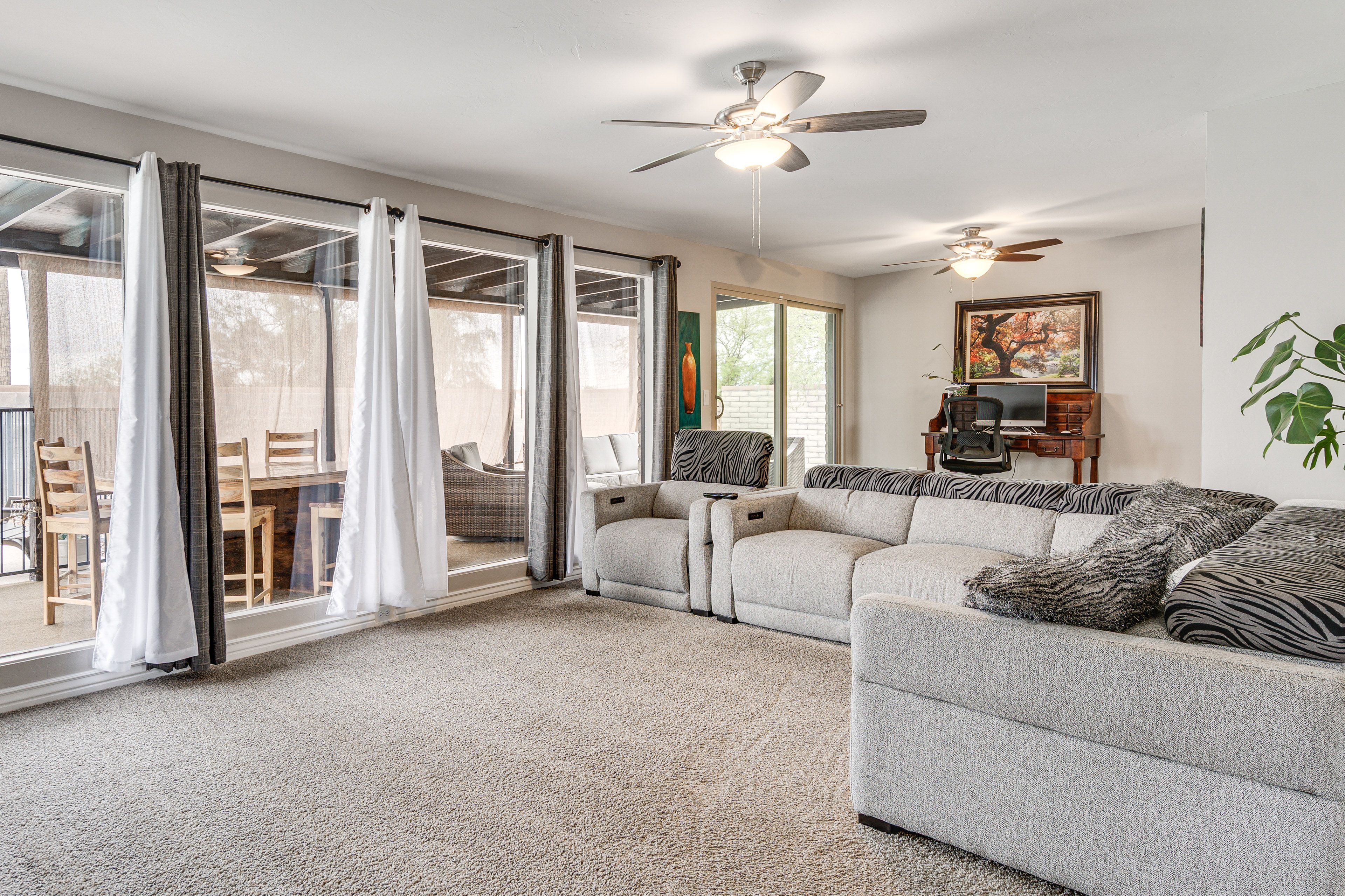 Living Room | Dedicated Workspace