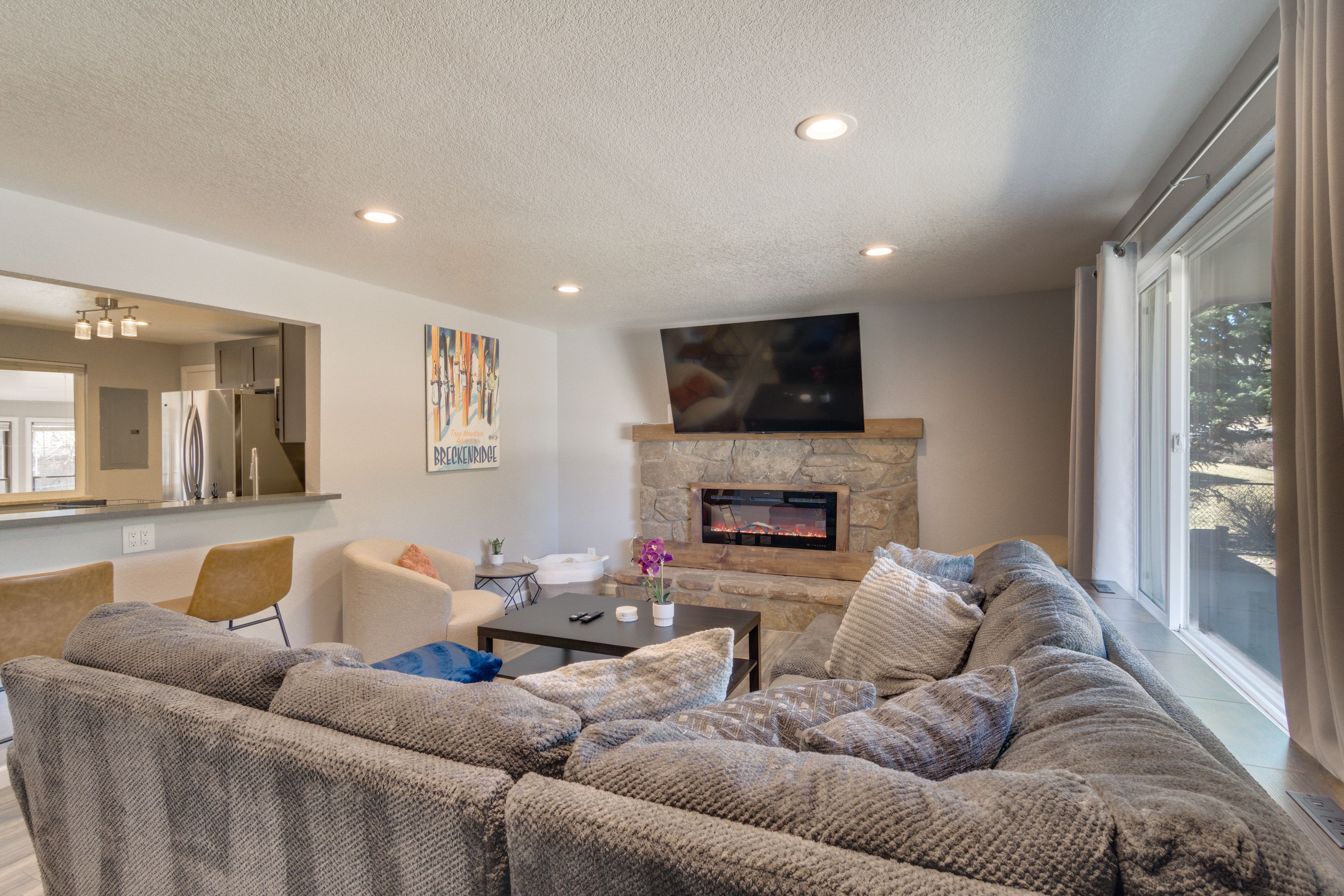 Living Room | Electric Fireplace