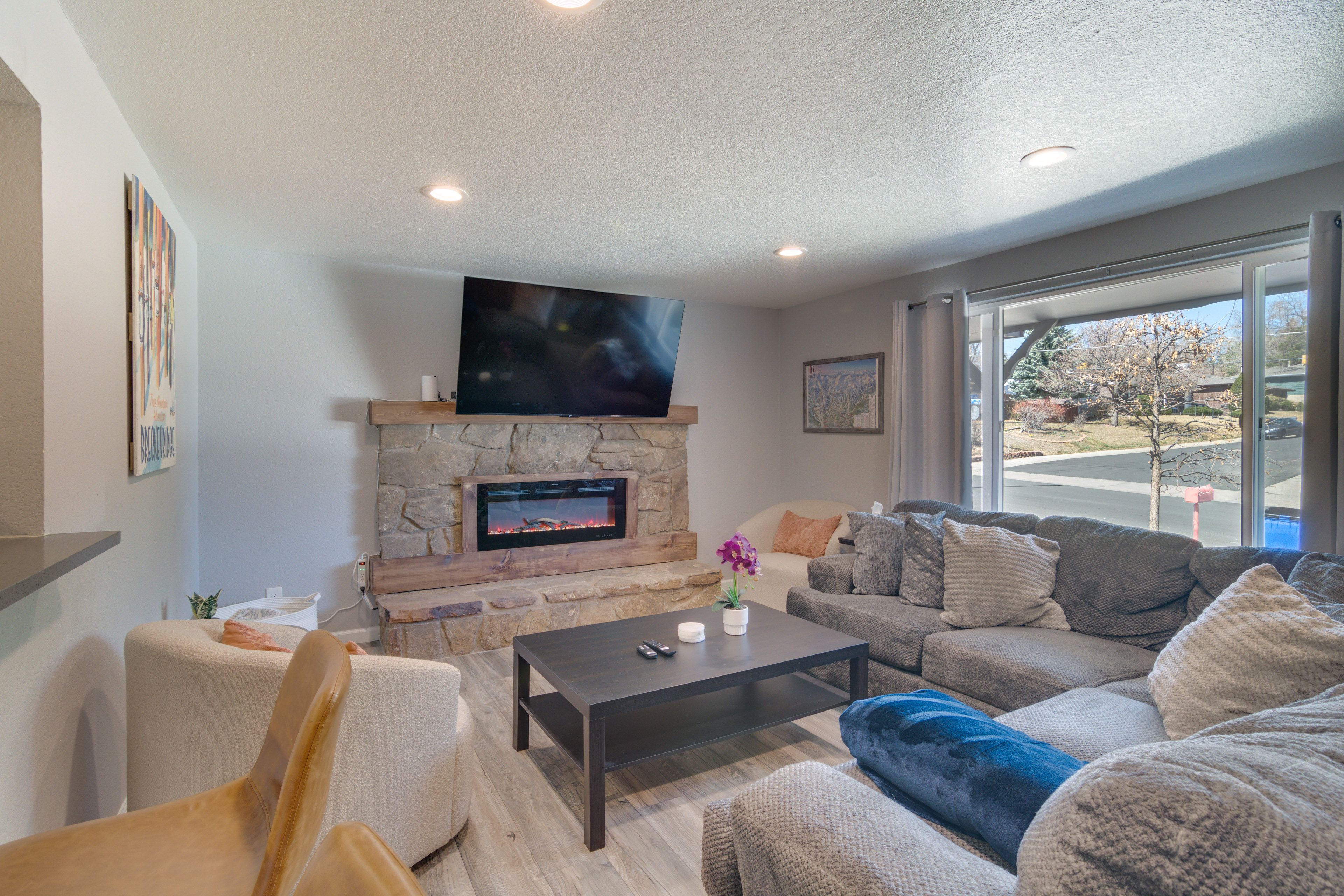 Living Room | Smart TV | Electric Fireplace