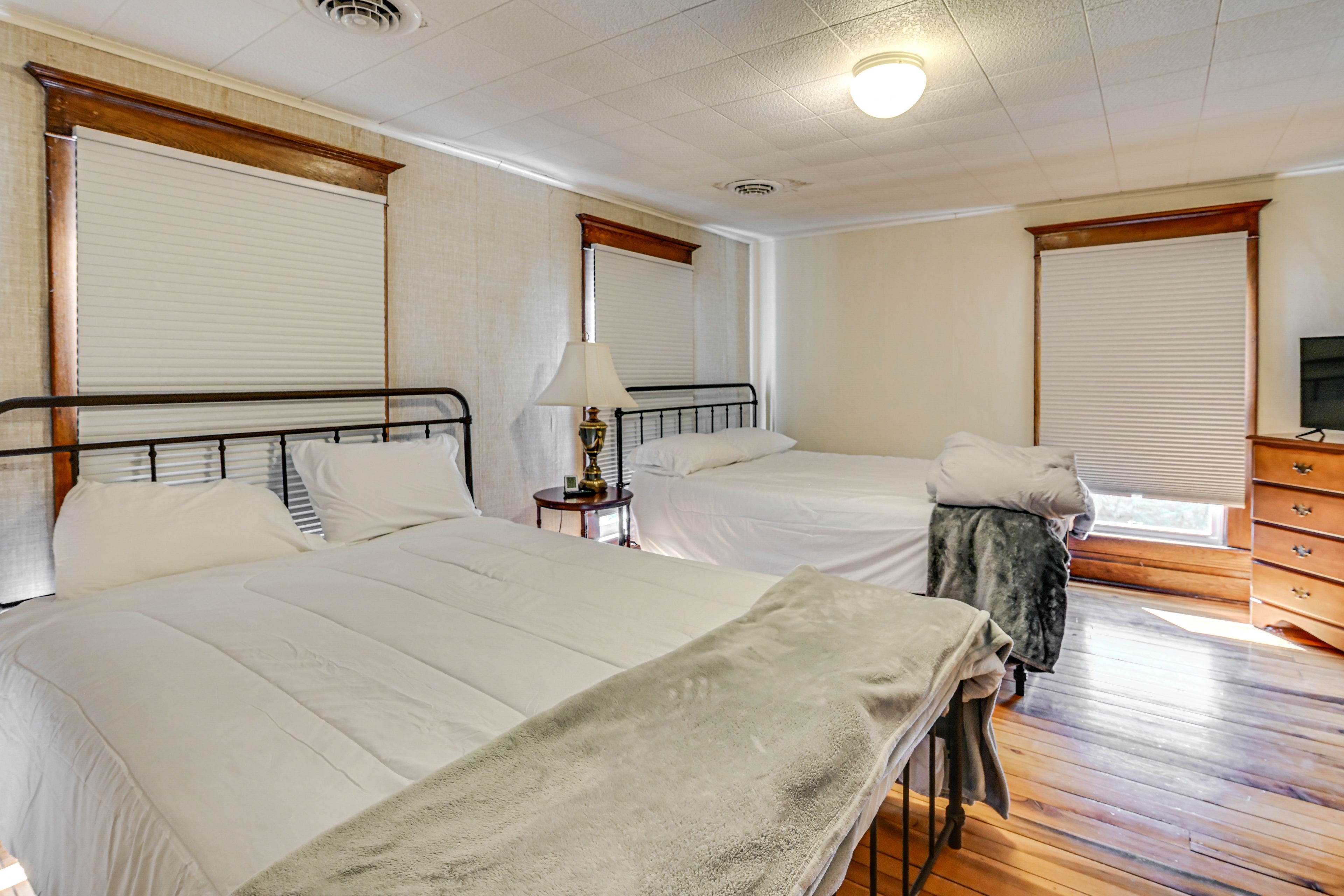 Bedroom 4 | 2nd Floor | 2 Queen Beds