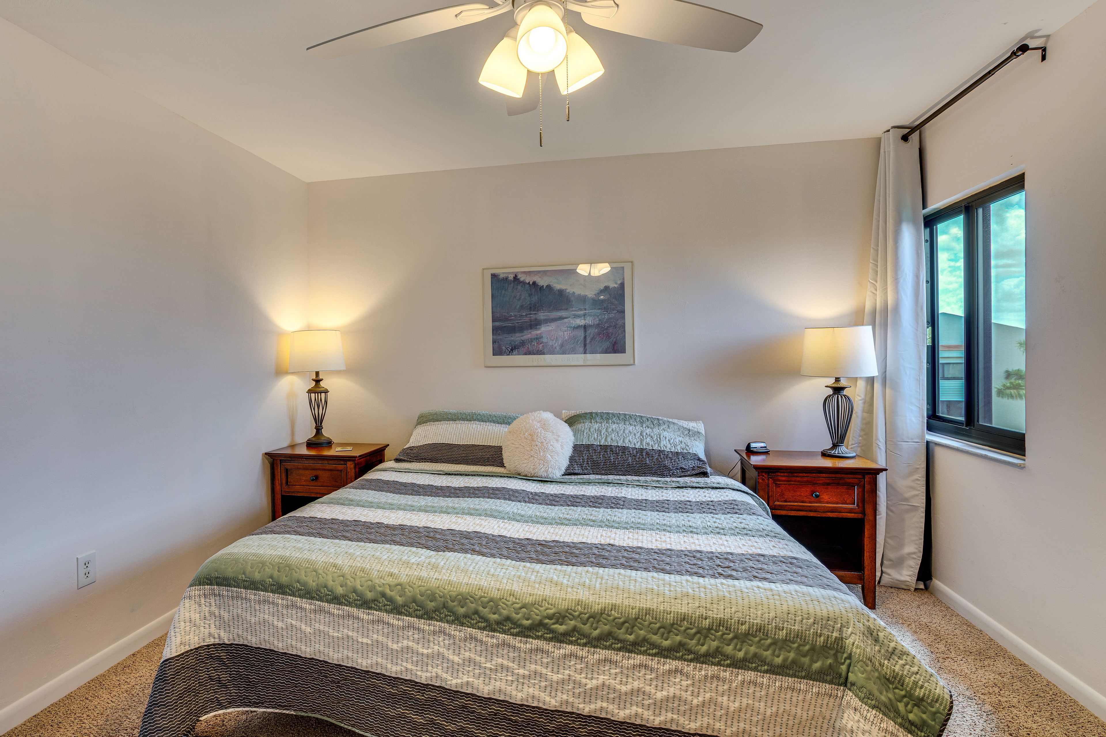 Bedroom 1 | King Bed