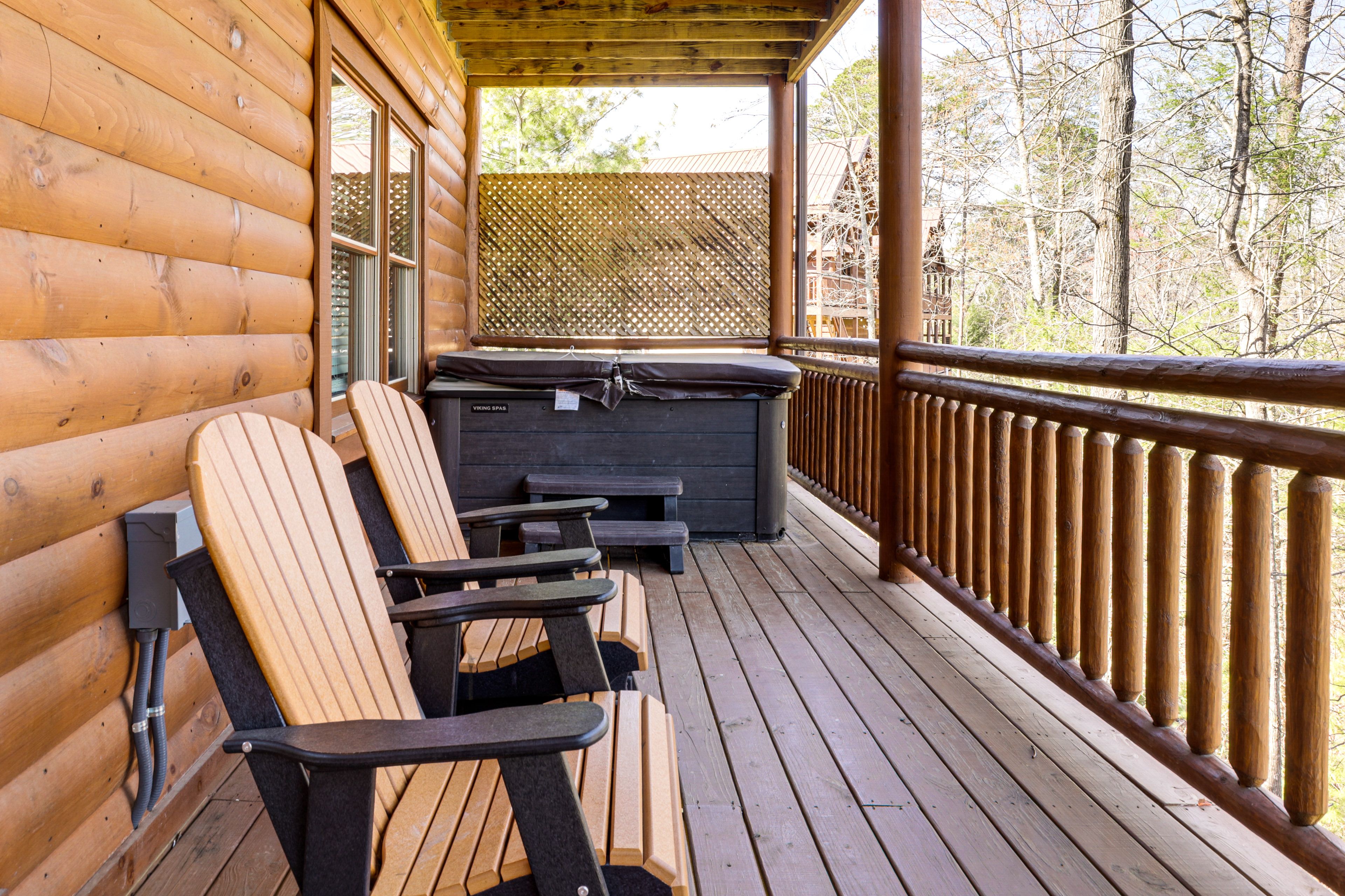 Deck | Hot Tub