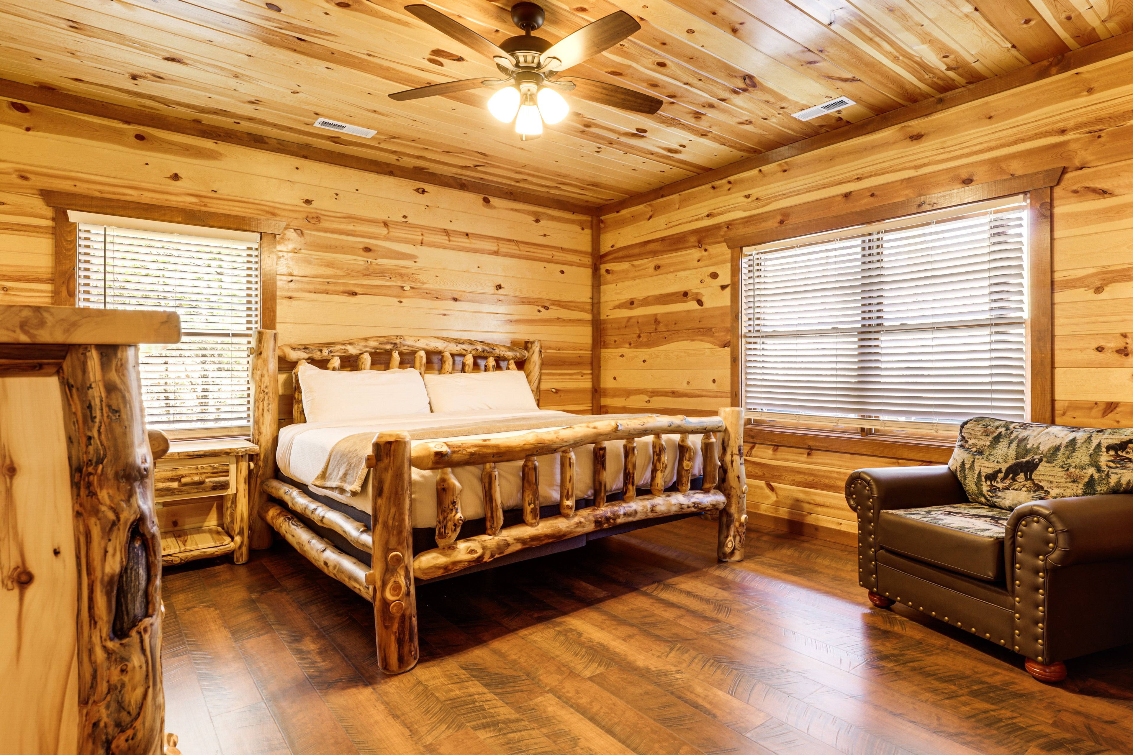 Bedroom 3 | King Bed | 1st Floor