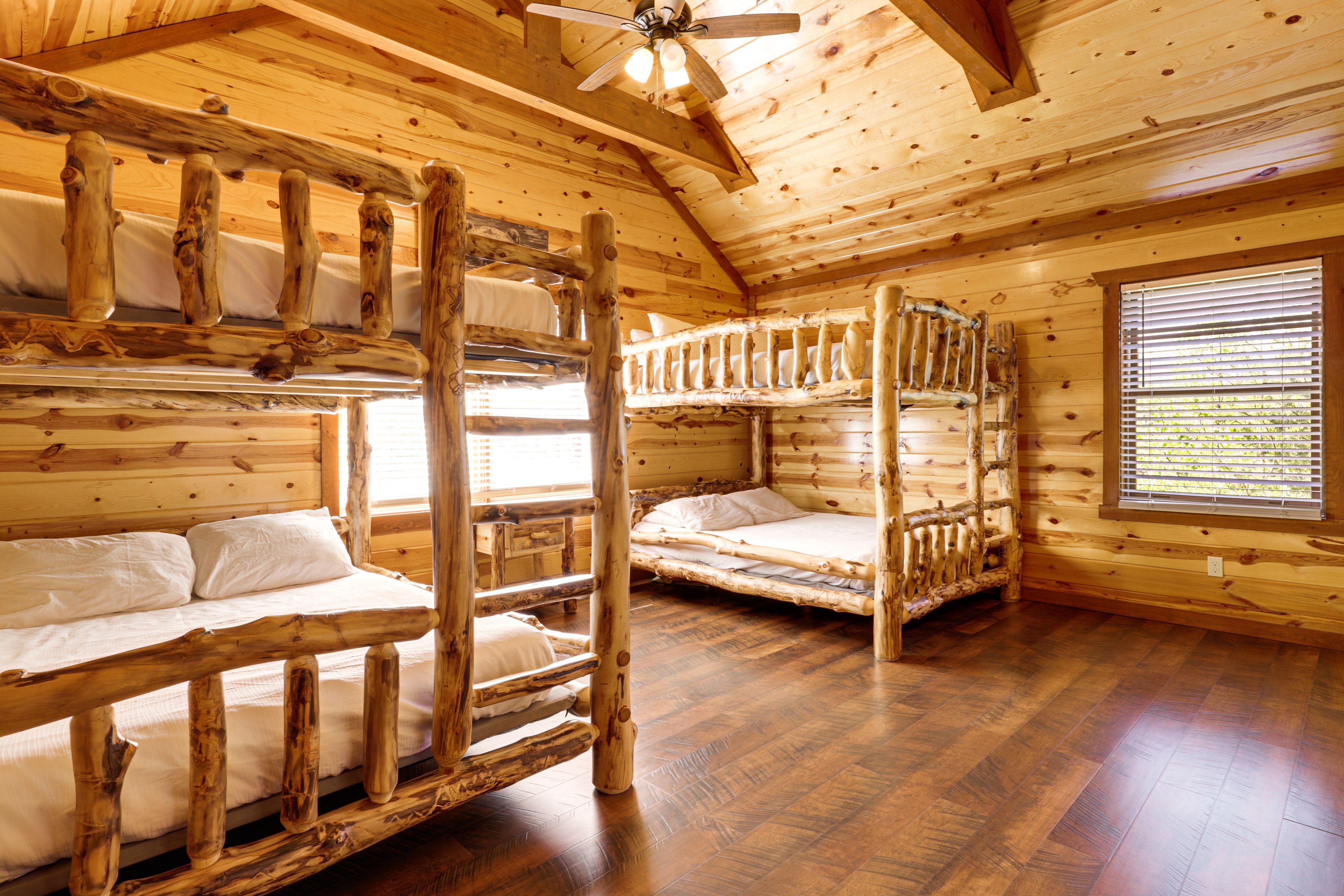 Bedroom 6 | 2 Queen Bunk Beds | 2nd Floor