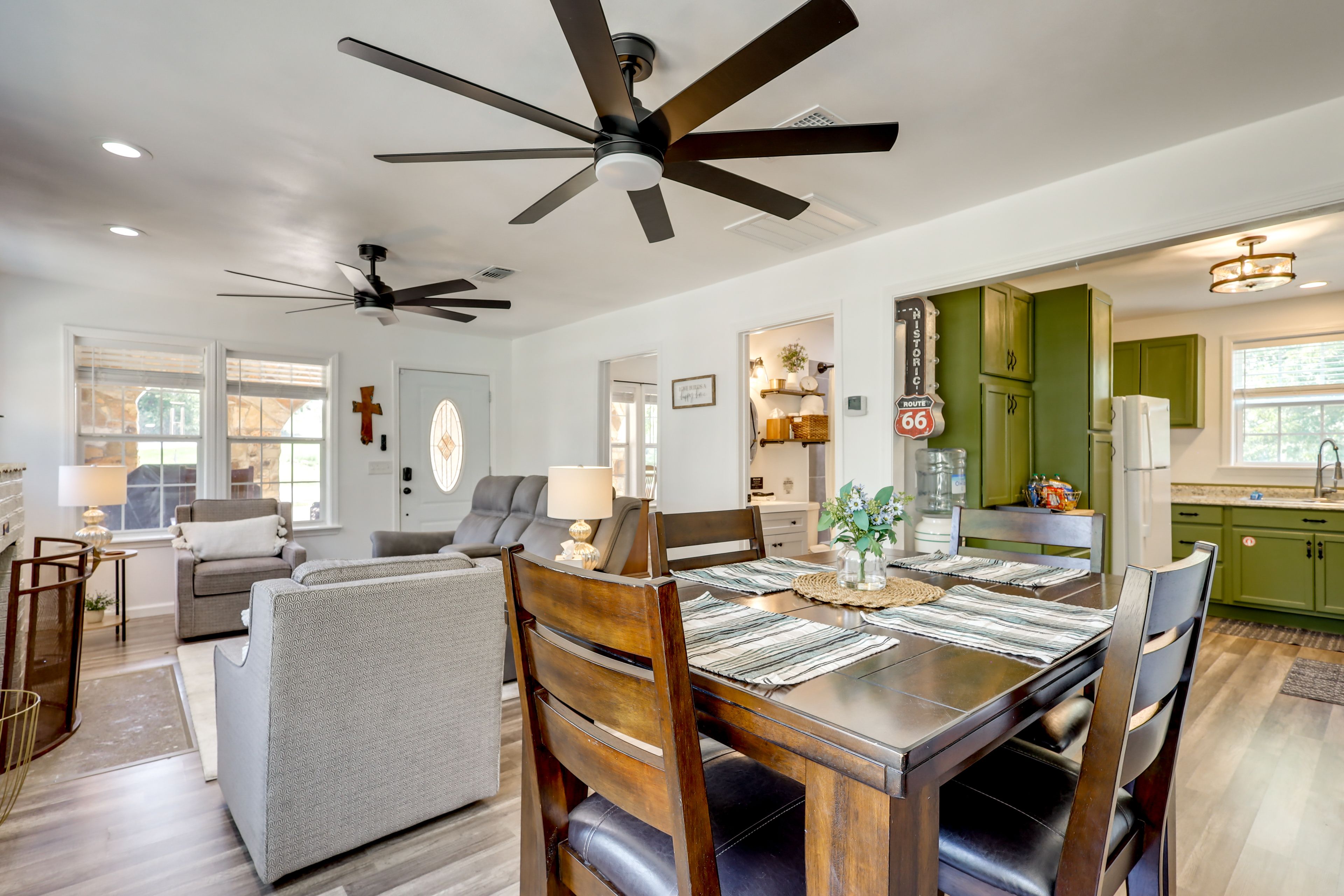 Interior | Open Floor Plan | Free WiFi