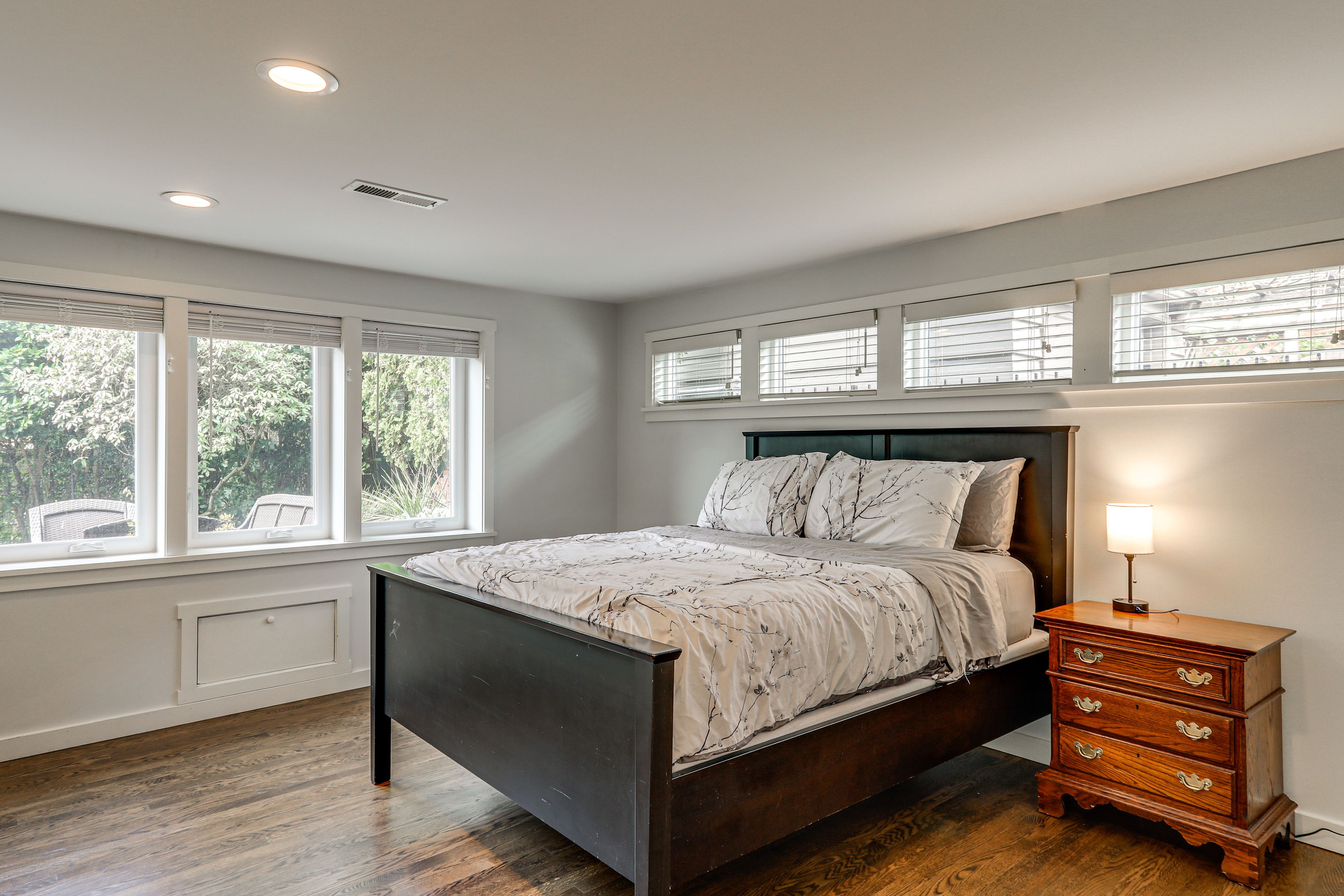 Bedroom 3 | Queen Bed | 1st Floor