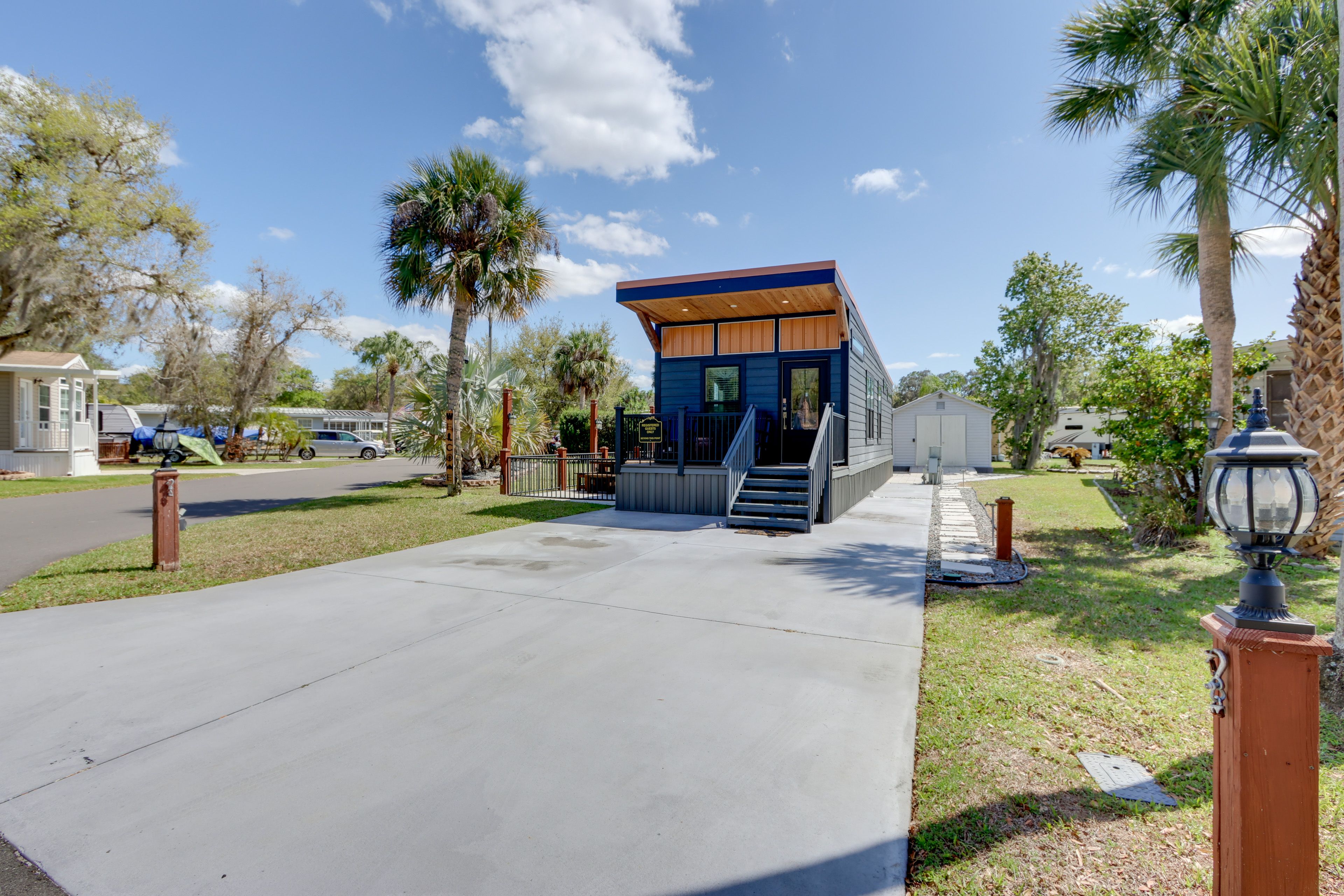 Driveway Parking | 2 Vehicles