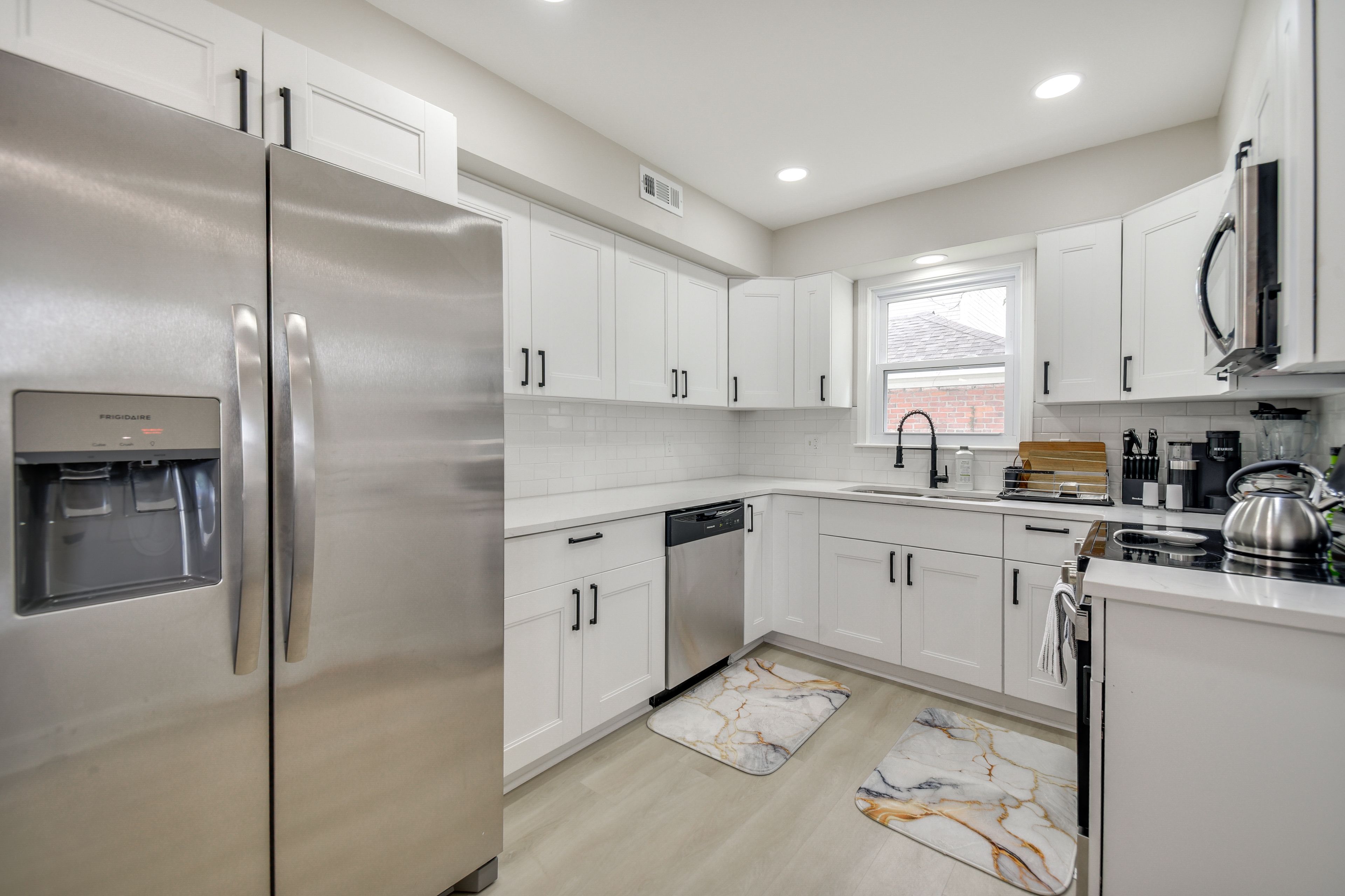 Newport News Vacation Rental | 3BR | 2BA | 1,100 Sq Ft | 2 Steps to Enter