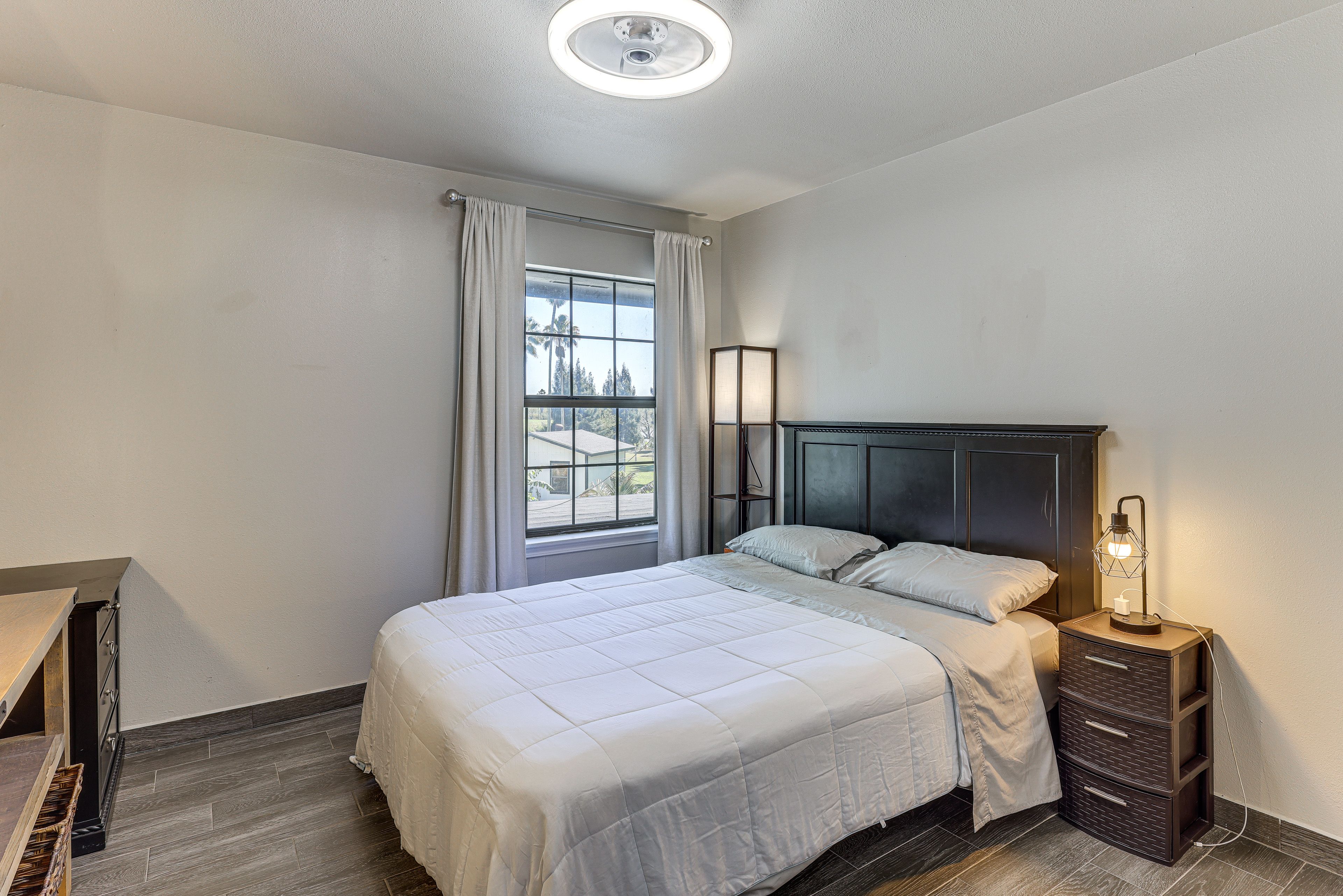 Bedroom 5 | Queen Bed | 2nd Floor