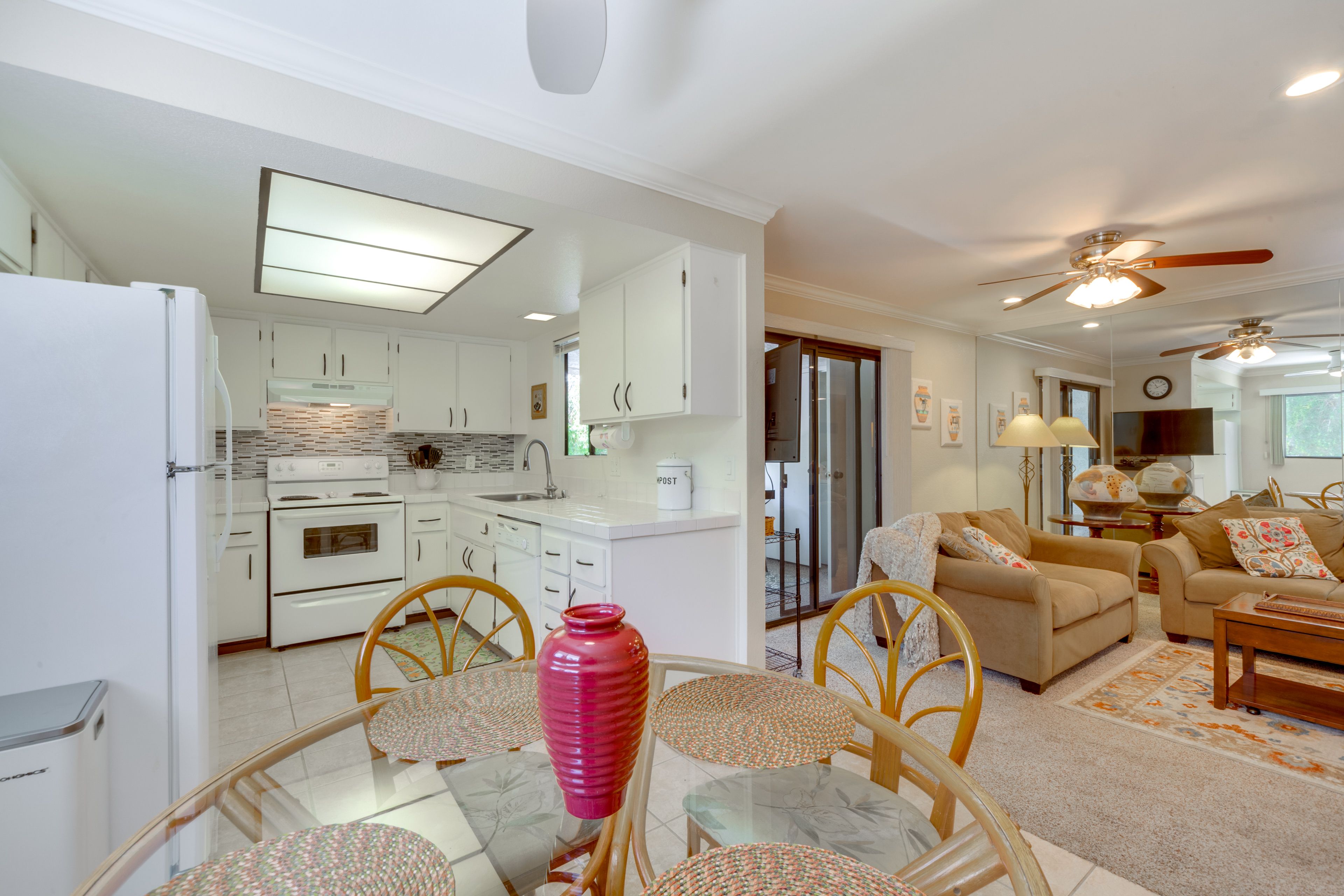 Dining Area | Dishware & Flatware