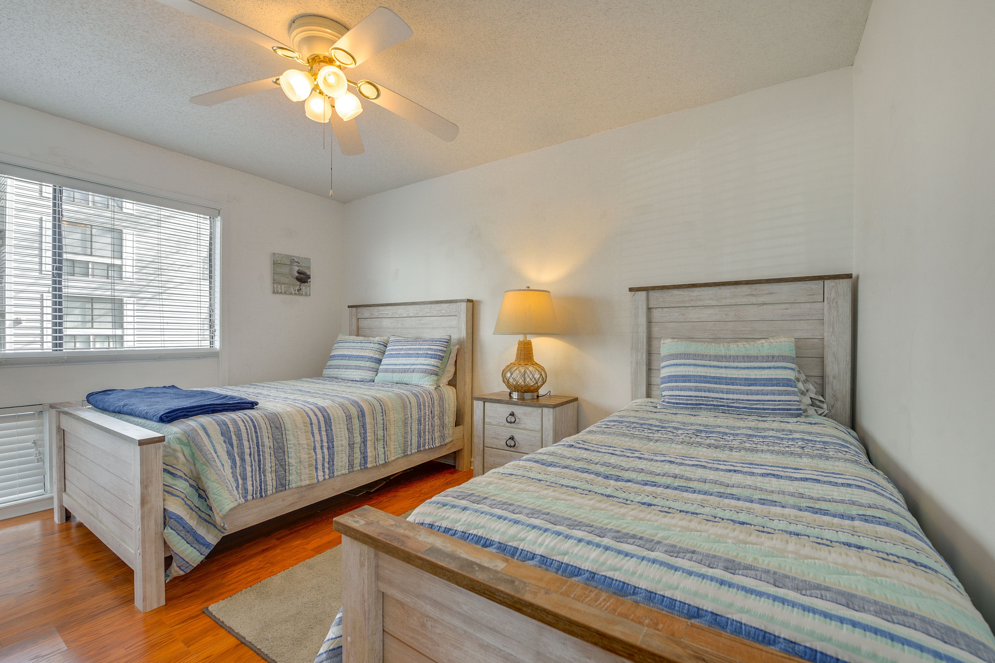 Bedroom 2 | Full Bed | Twin Bed