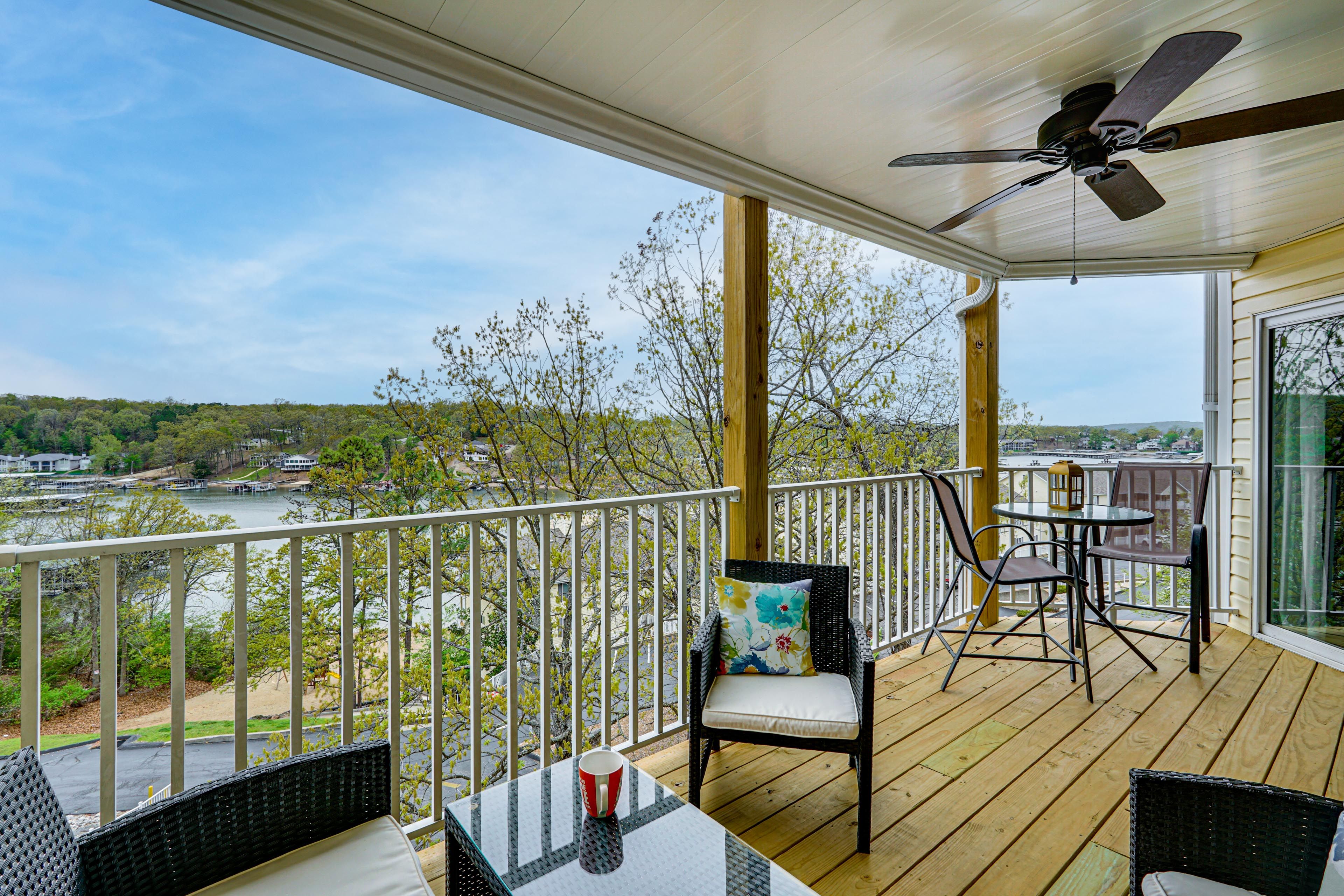 Osage Beach Vacation Rental | 2BR | 2BA | 980 Sq Ft