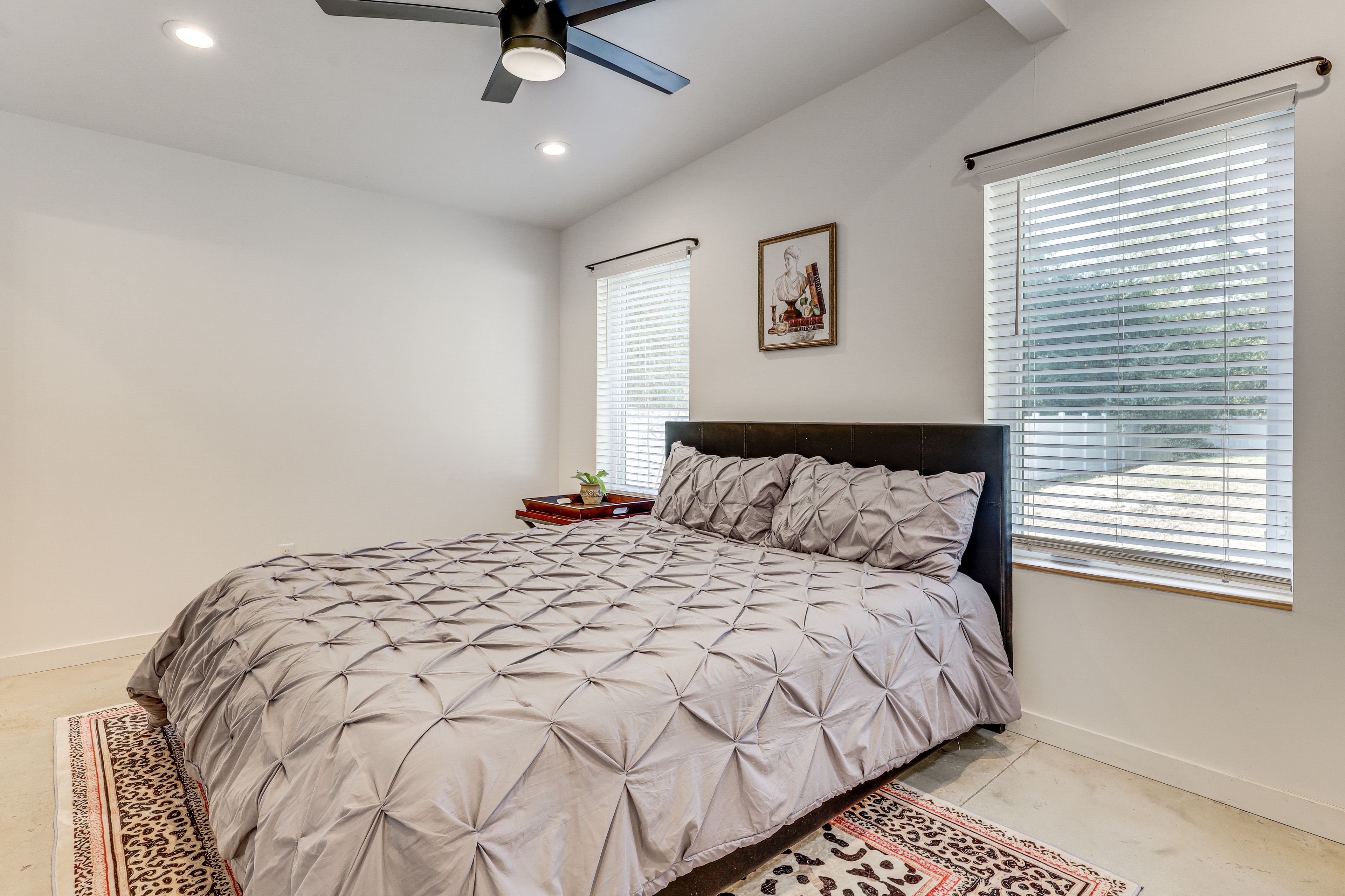 Bedroom 1 | King Bed