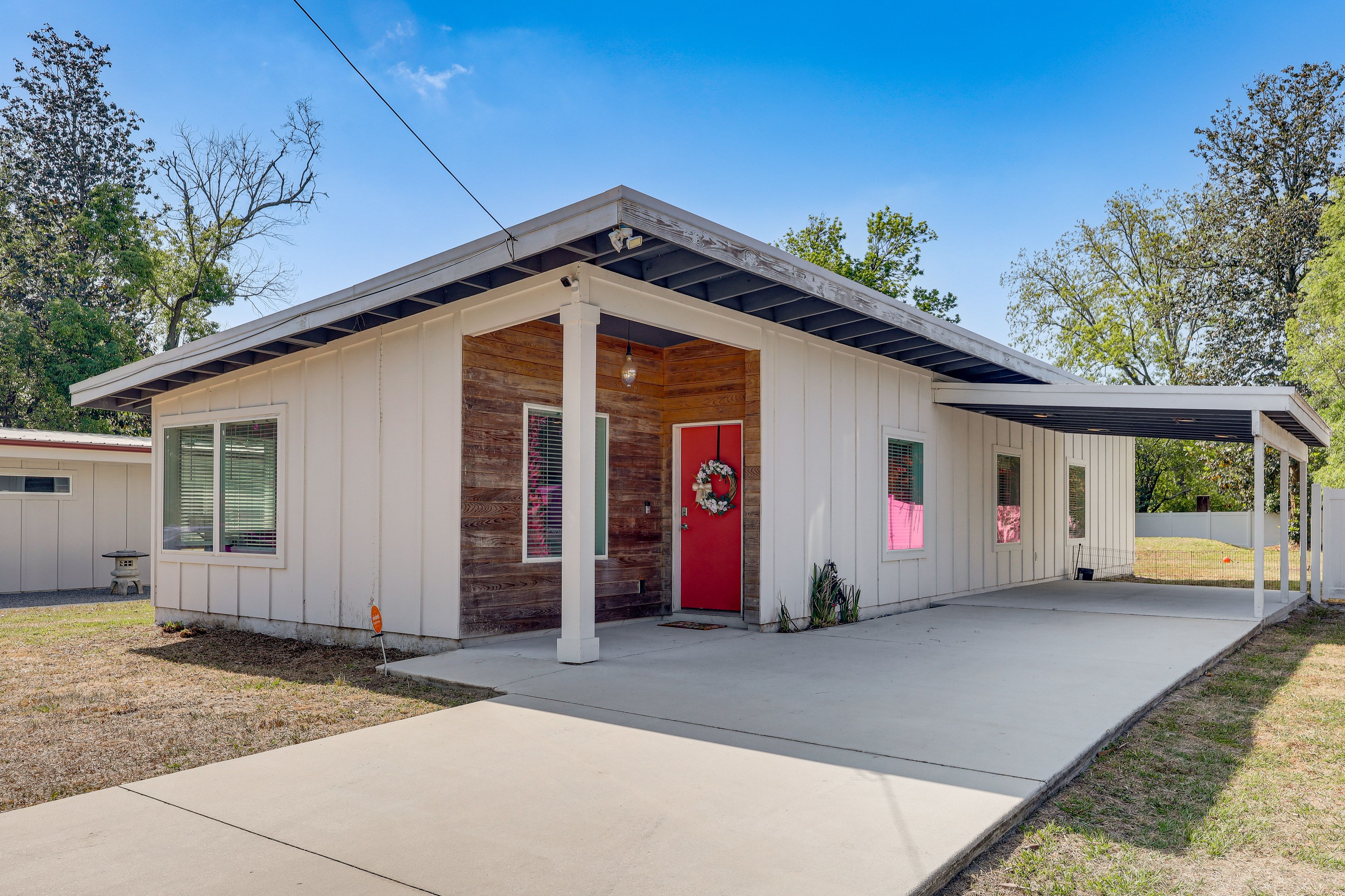 Jacksonville Vacation Rental | 3BR | 2BA | 1,350 Sq Ft
