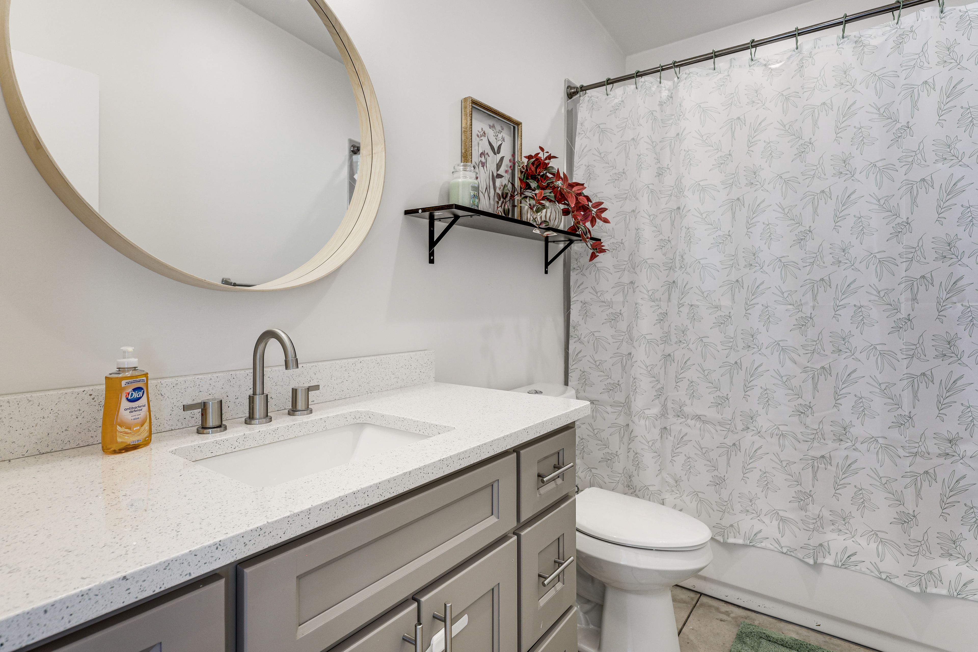 Full Bathroom