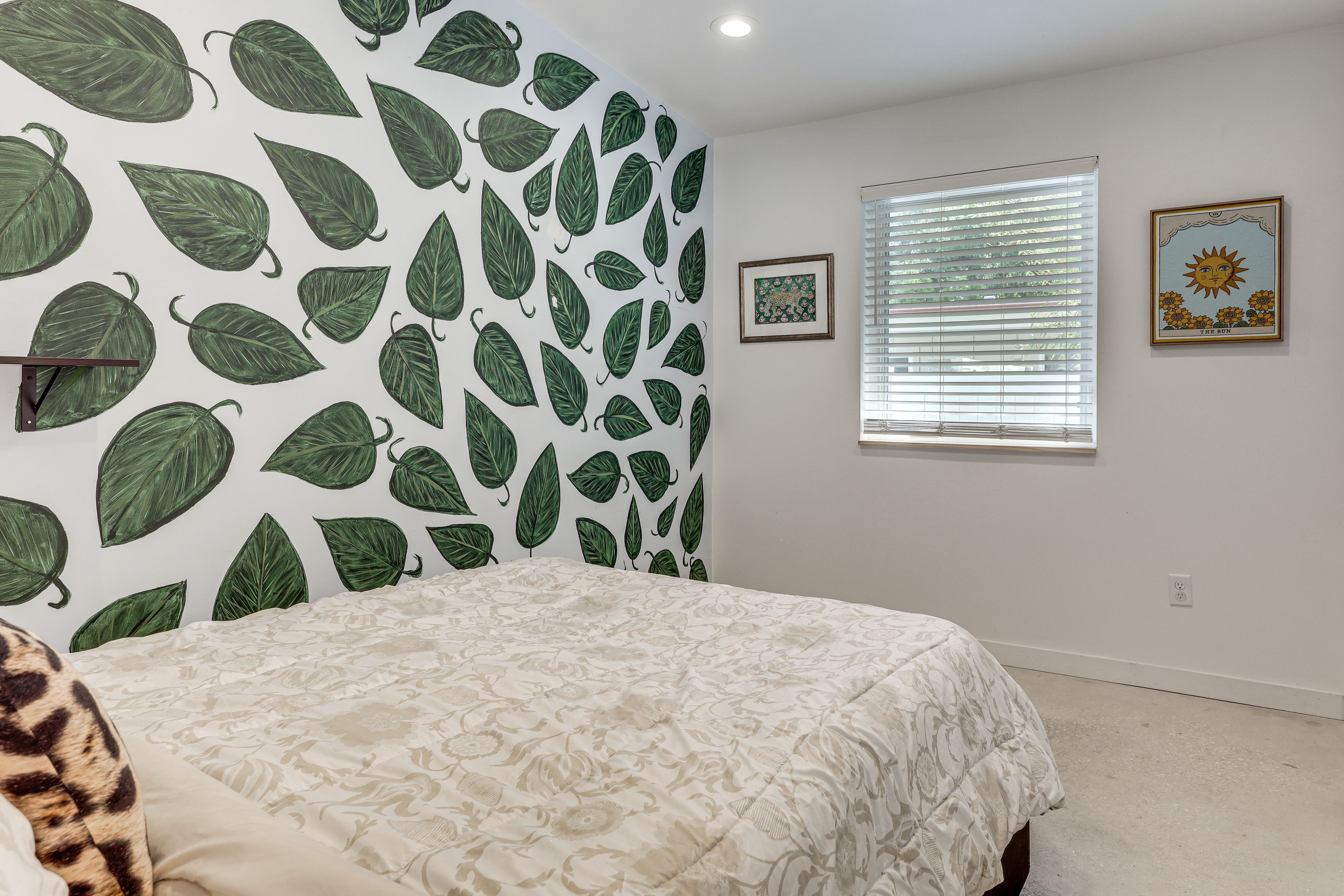 Bedroom 2 | Queen Bed