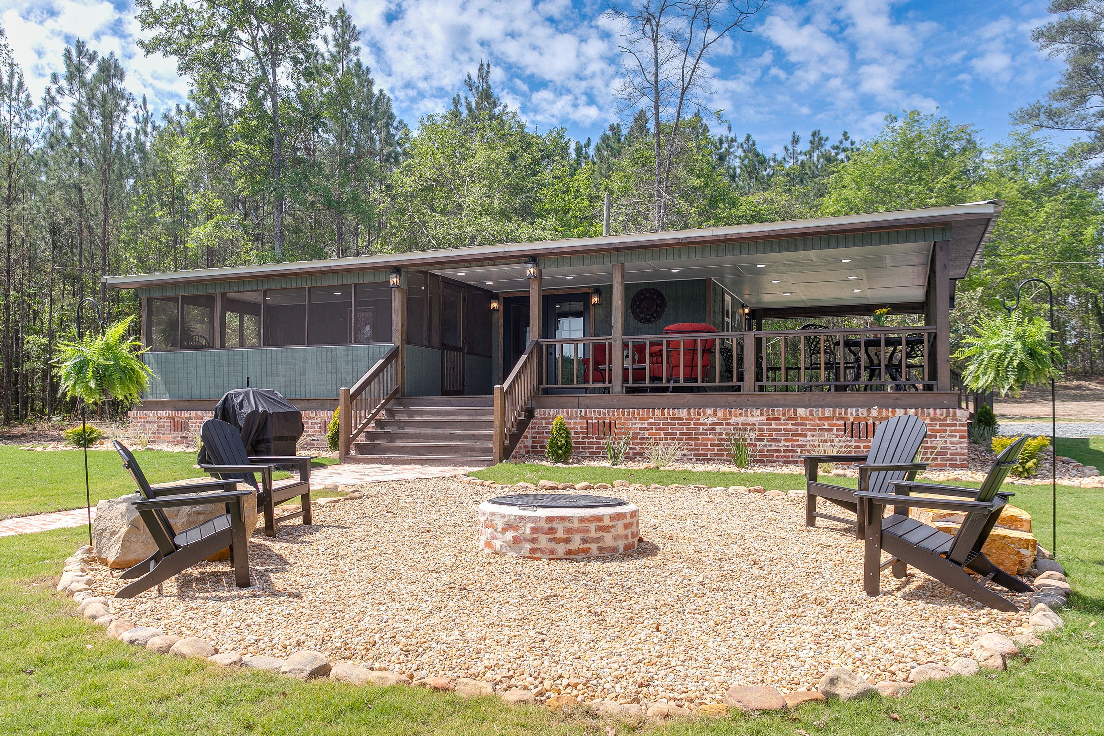 Enigma Vacation Rental | 1BR | 1BA | 600 Sq Ft | Stairs Required