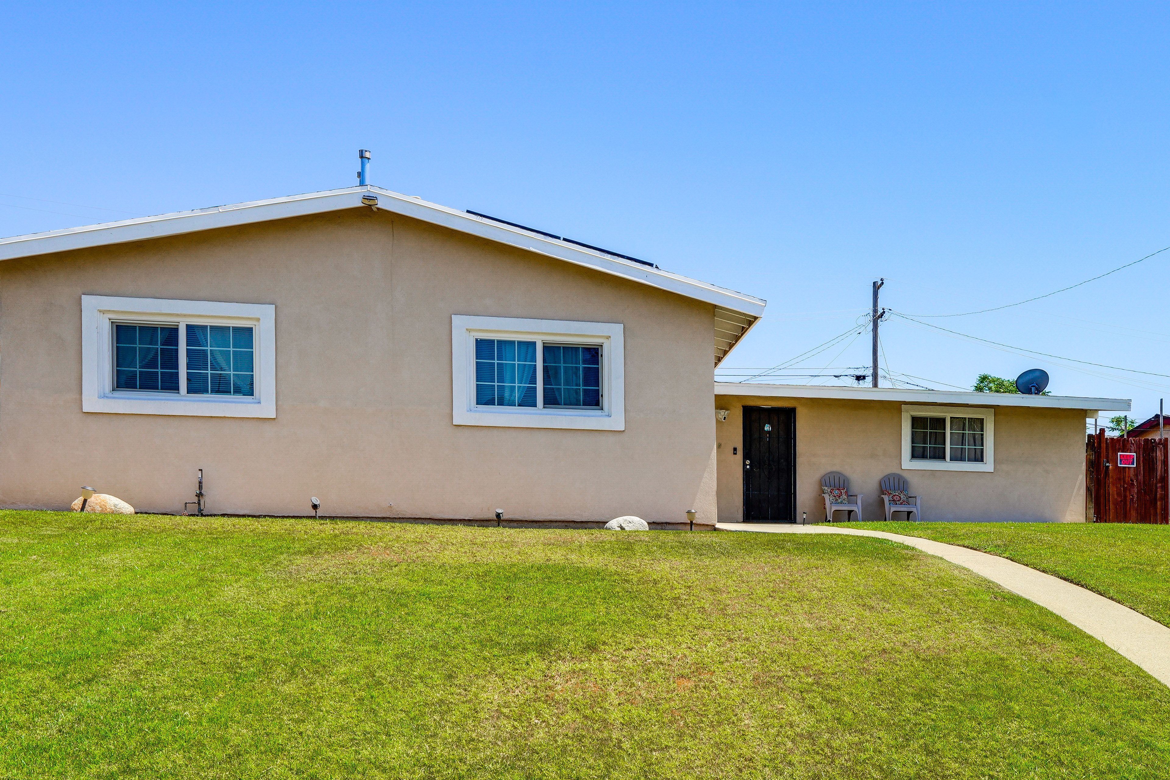 Bakersfield Vacation Rental | 3BR | 1BA | 1,000 Sq Ft