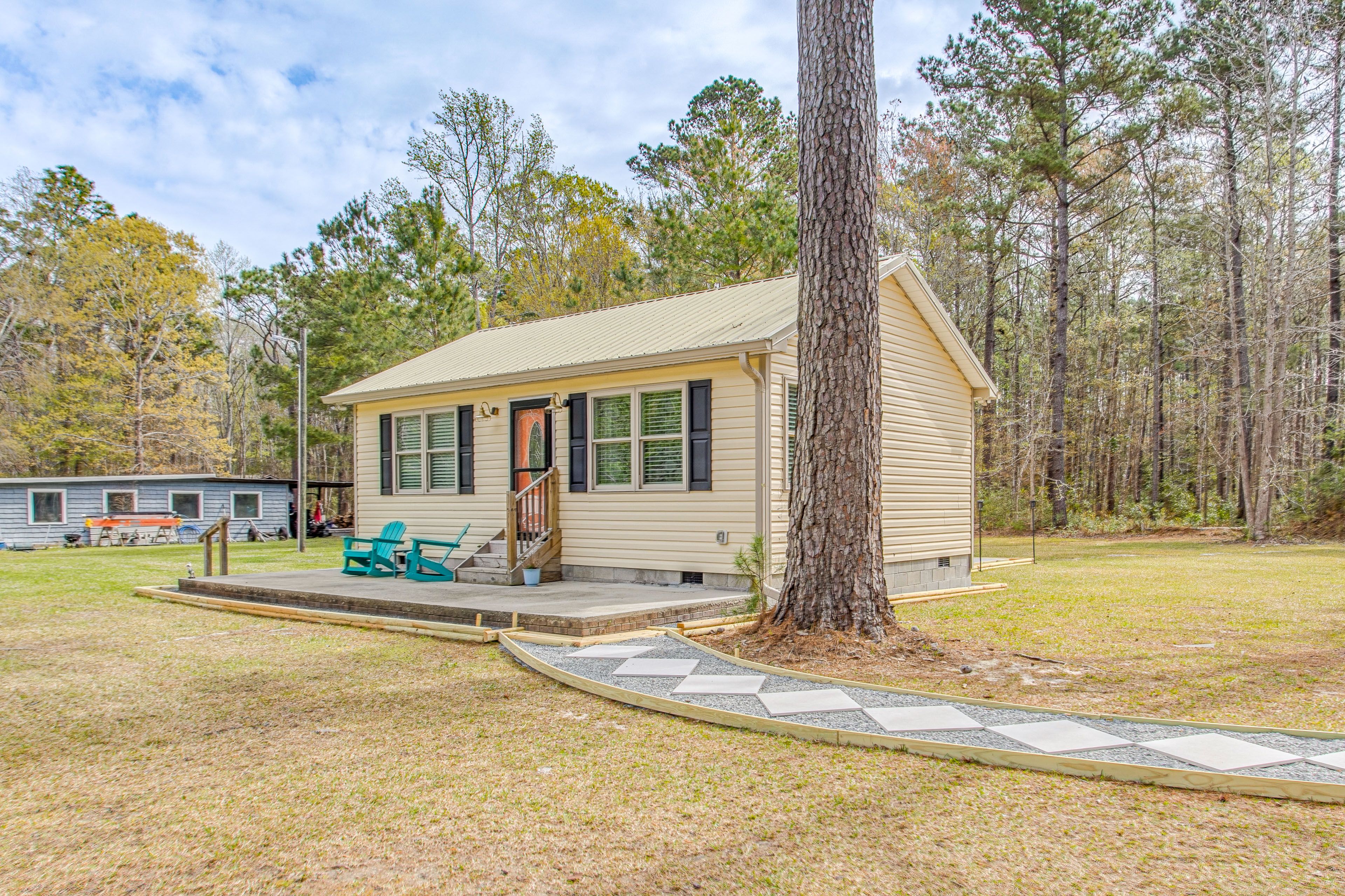 Parking | Driveway (2 Vehicles)