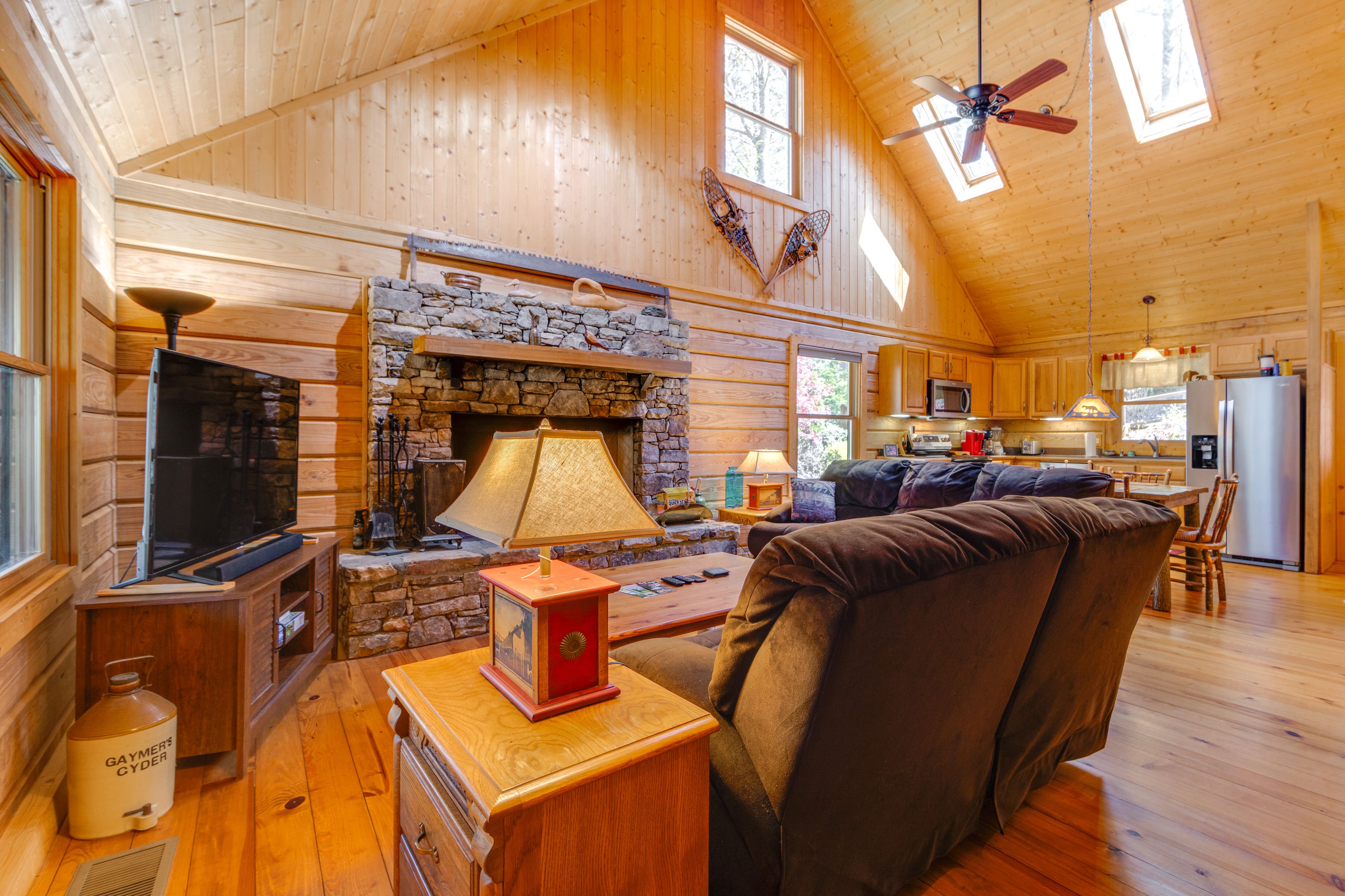 Sapphire Vacation Rental | 3BR | 3BA | 2,100 Sq Ft | Stairs Required