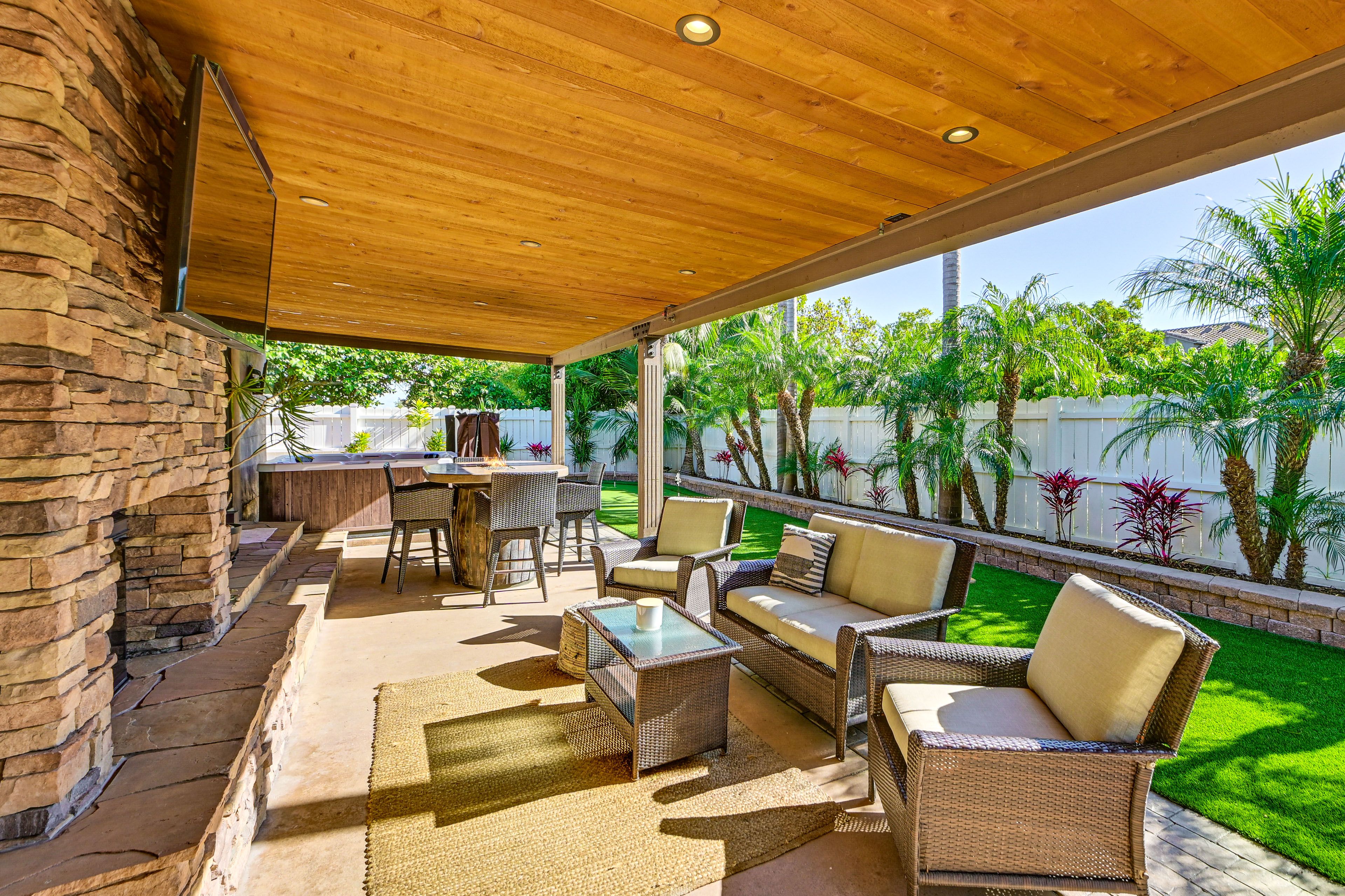 Backyard | Covered Patio