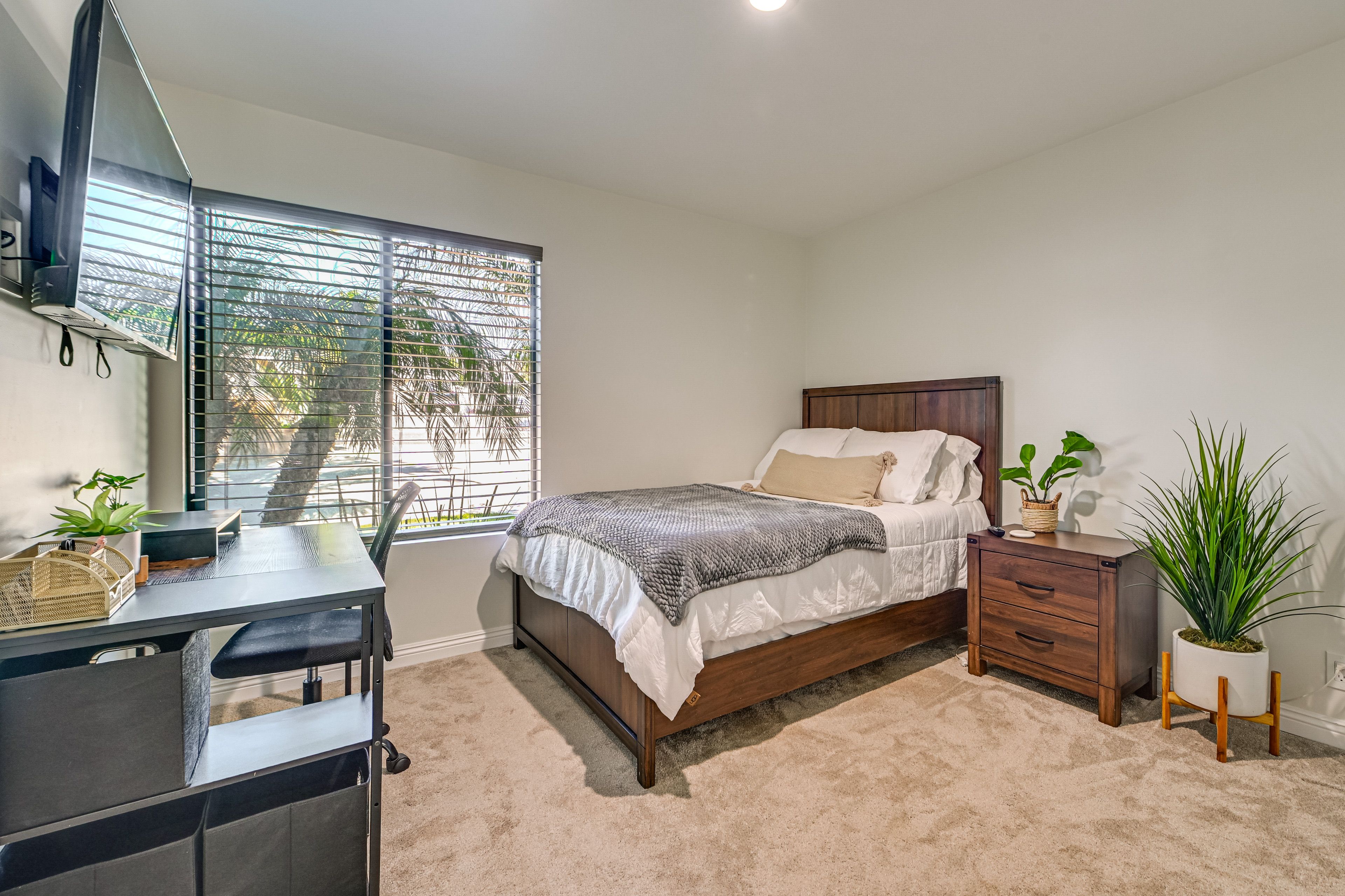 Bedroom 3 | Full Bed | 1st Floor