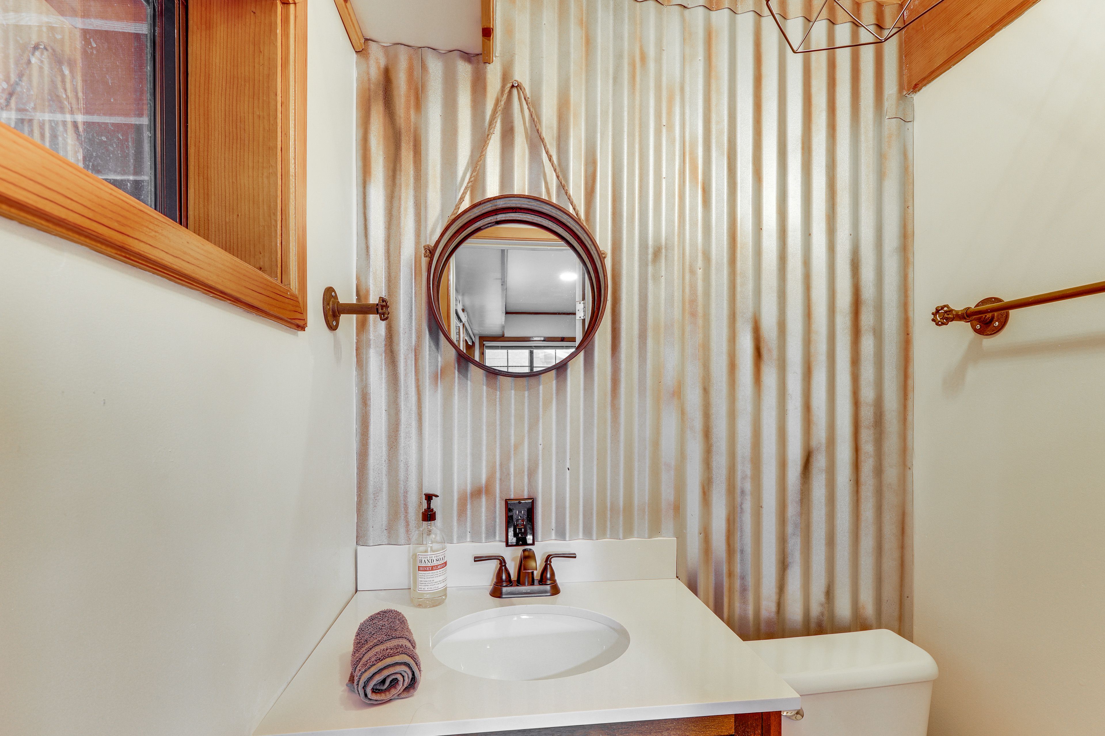 Half Bathroom | 1st Floor