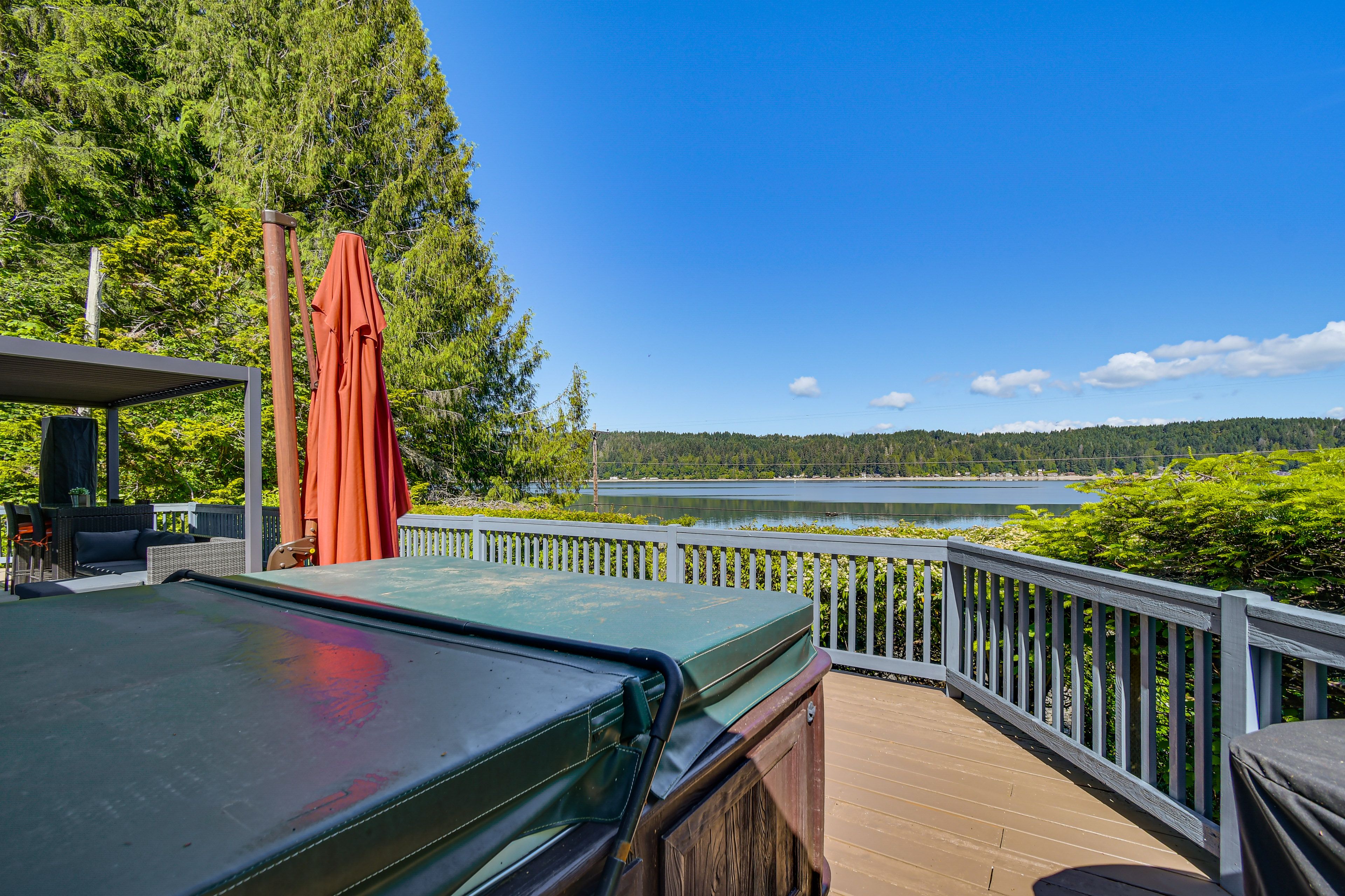 Union Vacation Rental | 3BR | 2BA | 1,750 Sq Ft