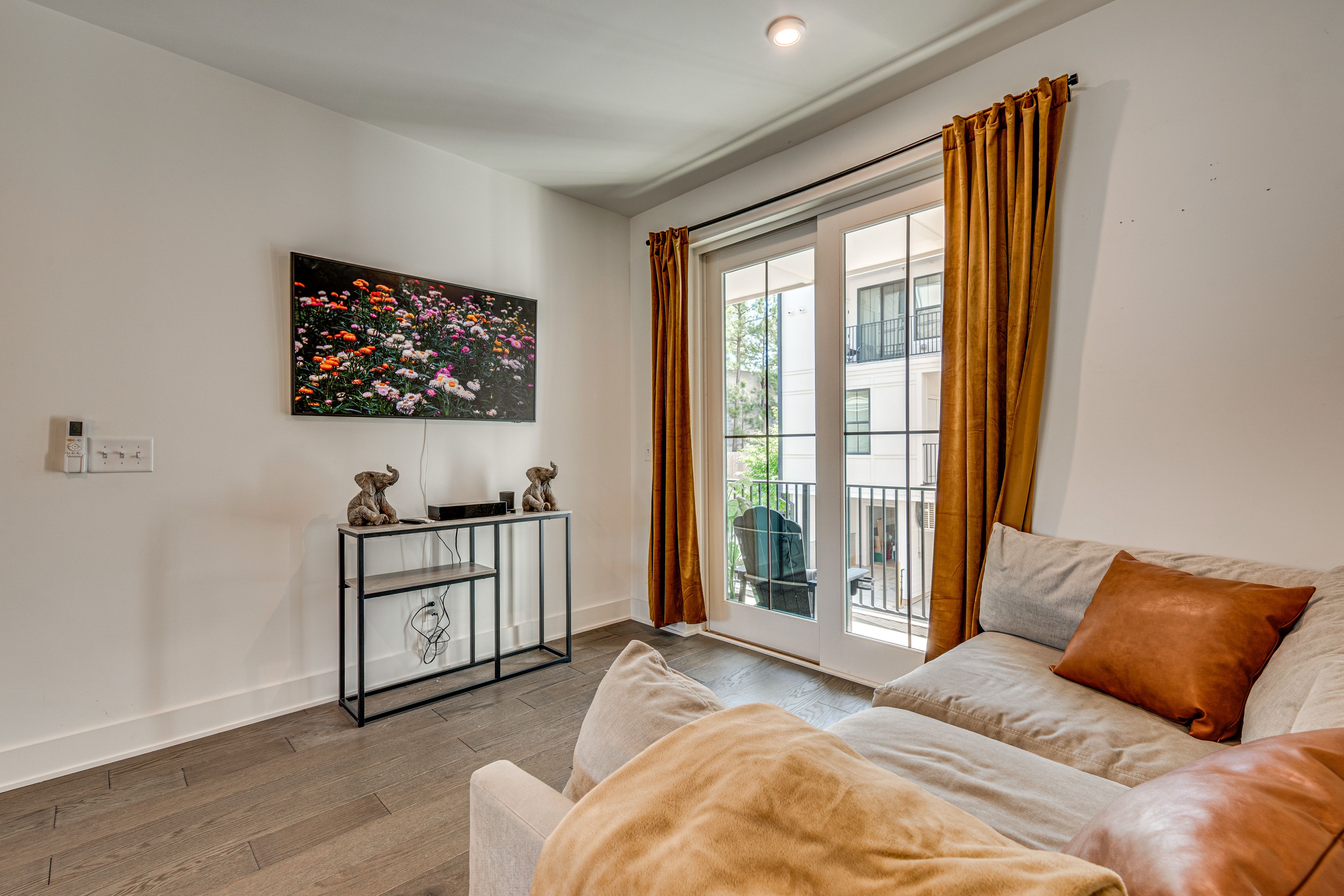 Decatur Vacation Rental | 2BR | 2BA | 1,072 Sq Ft | 4 Steps to Enter