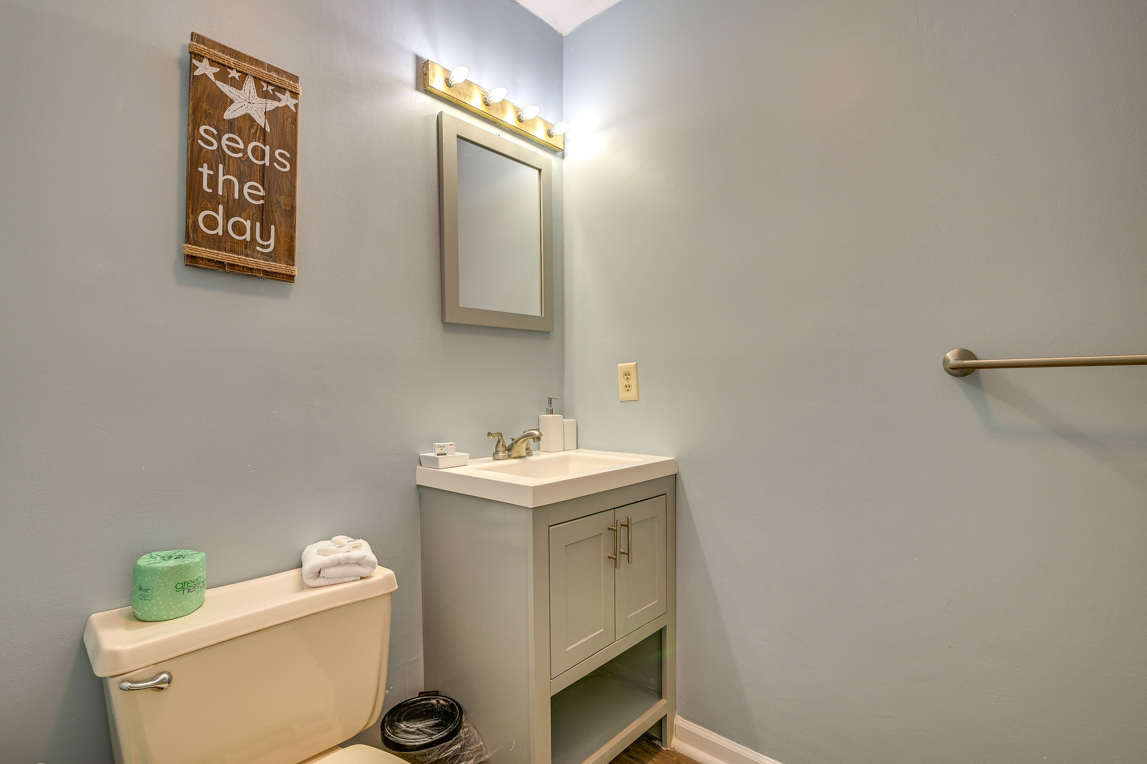 Full Bathroom | Loft