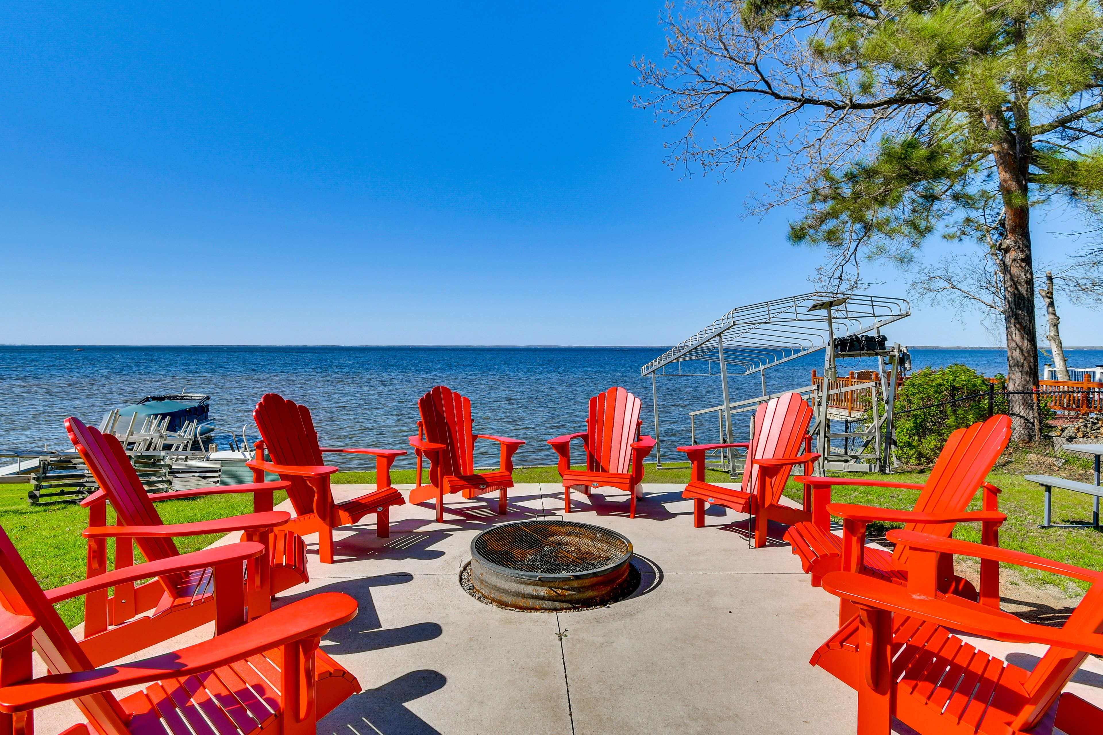 Houghton Lake Vacation Rental | 3BR | 3BA | 1,475 Sq Ft