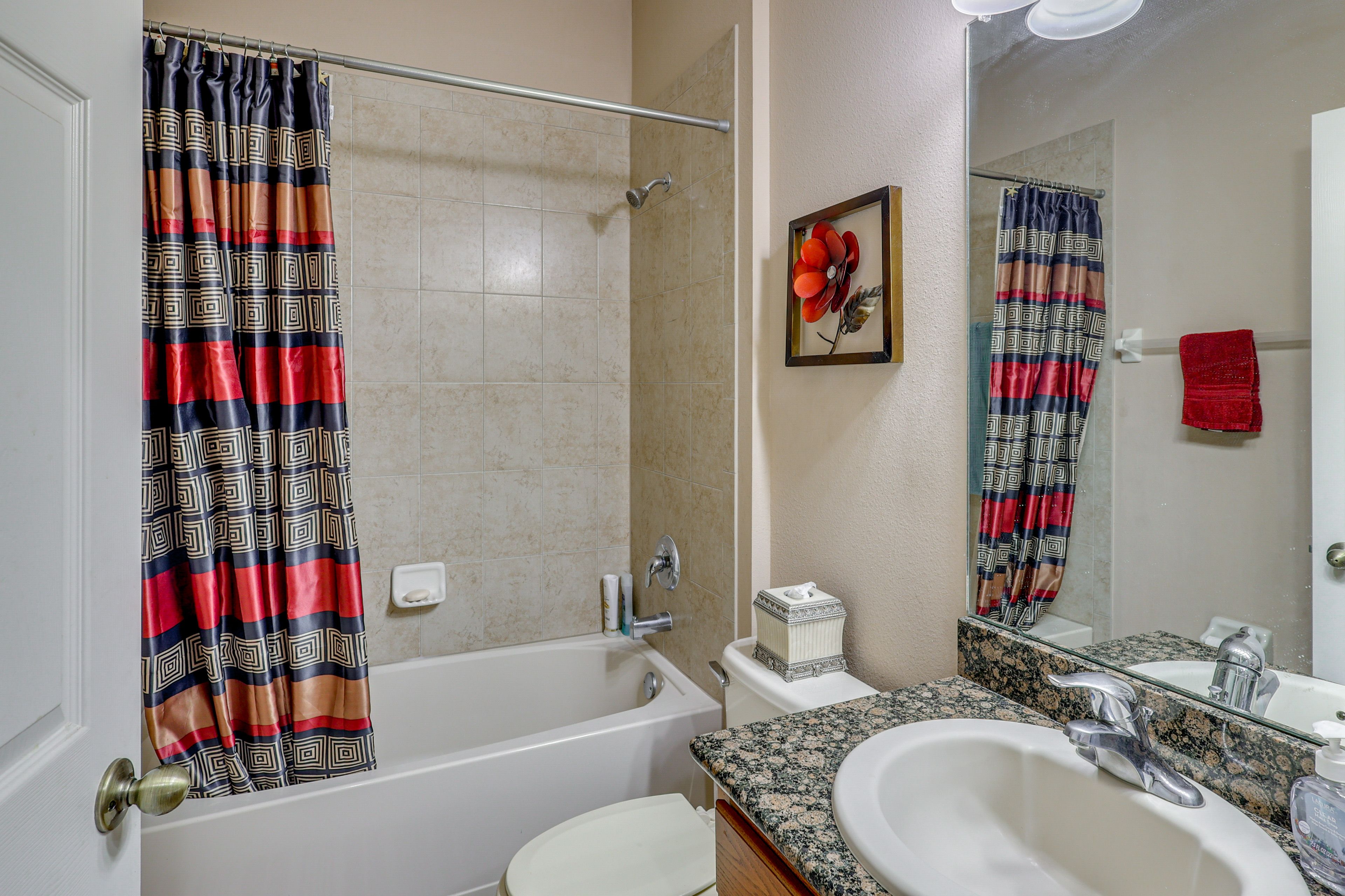 Full Bathroom | 1st Floor