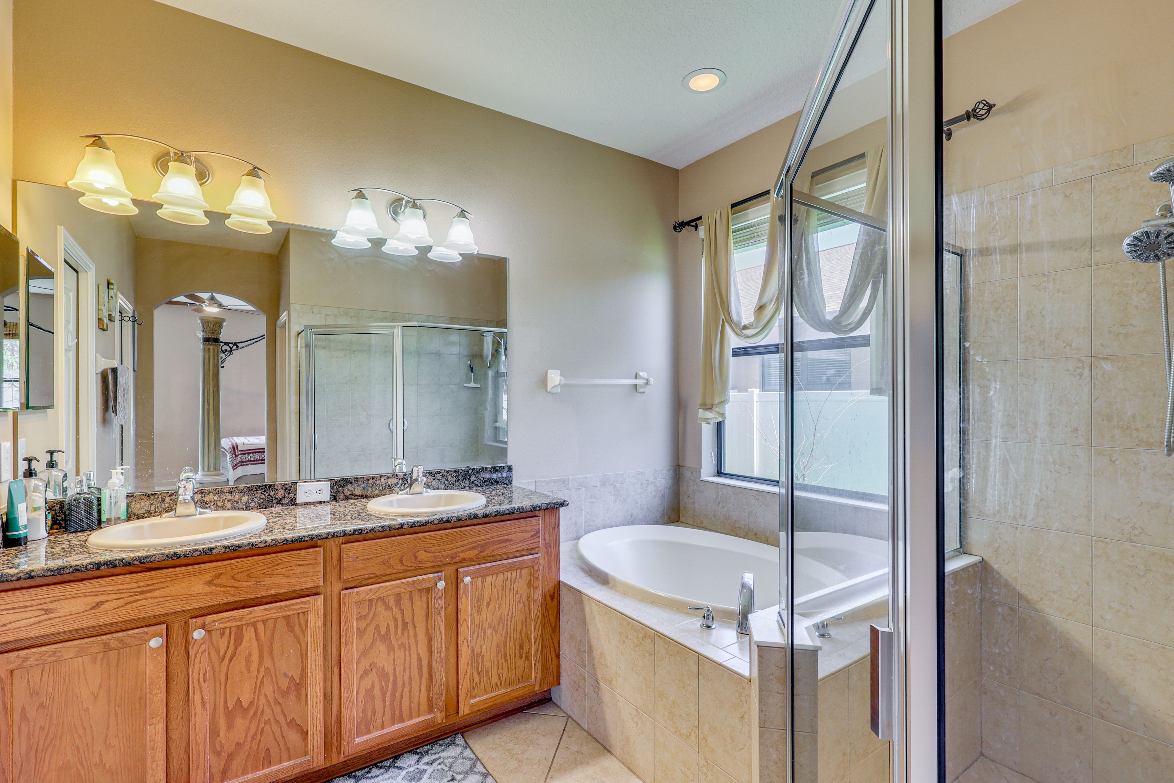 Full Bathroom | 1st Floor