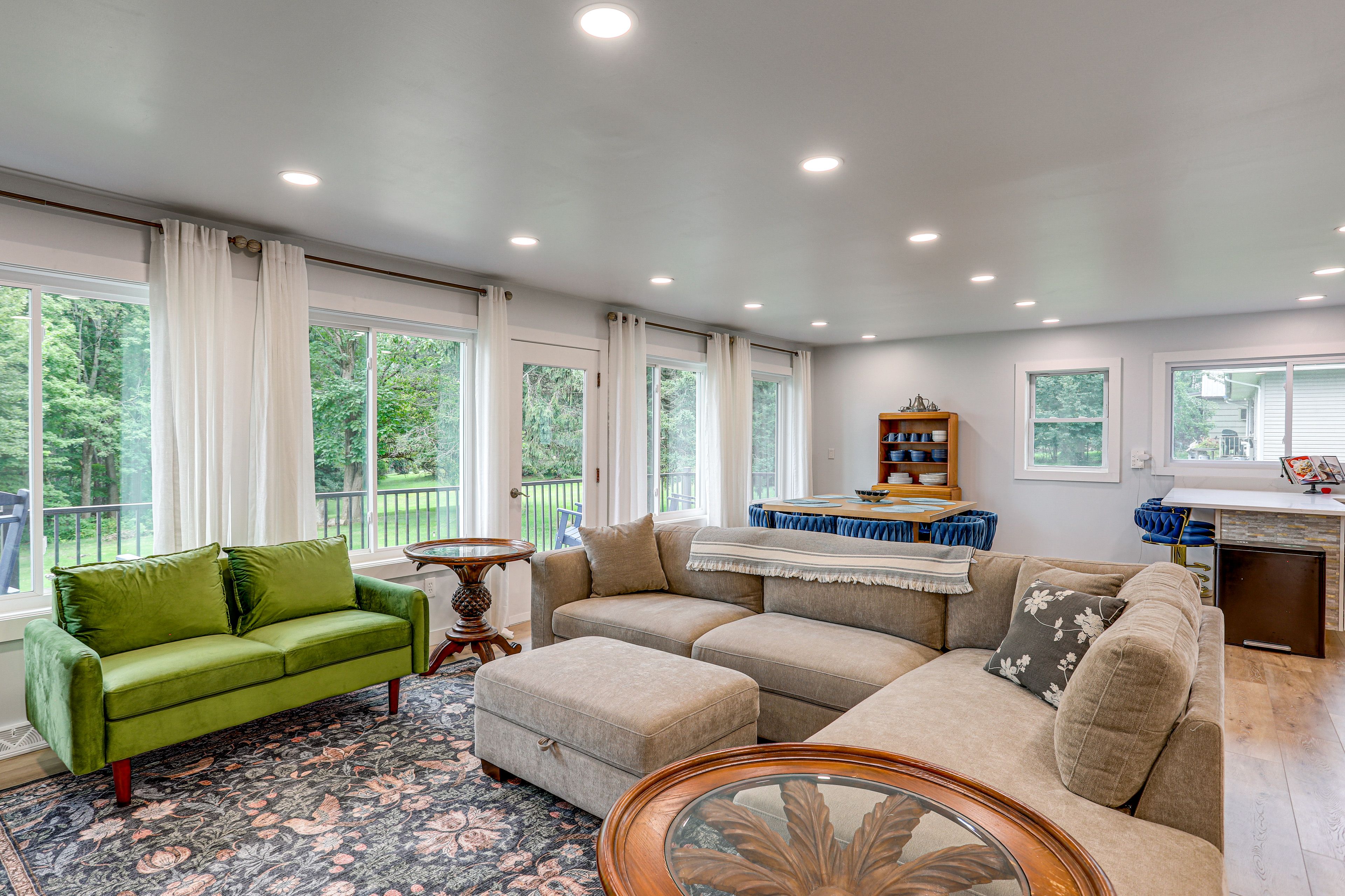 Living Room | Main Floor