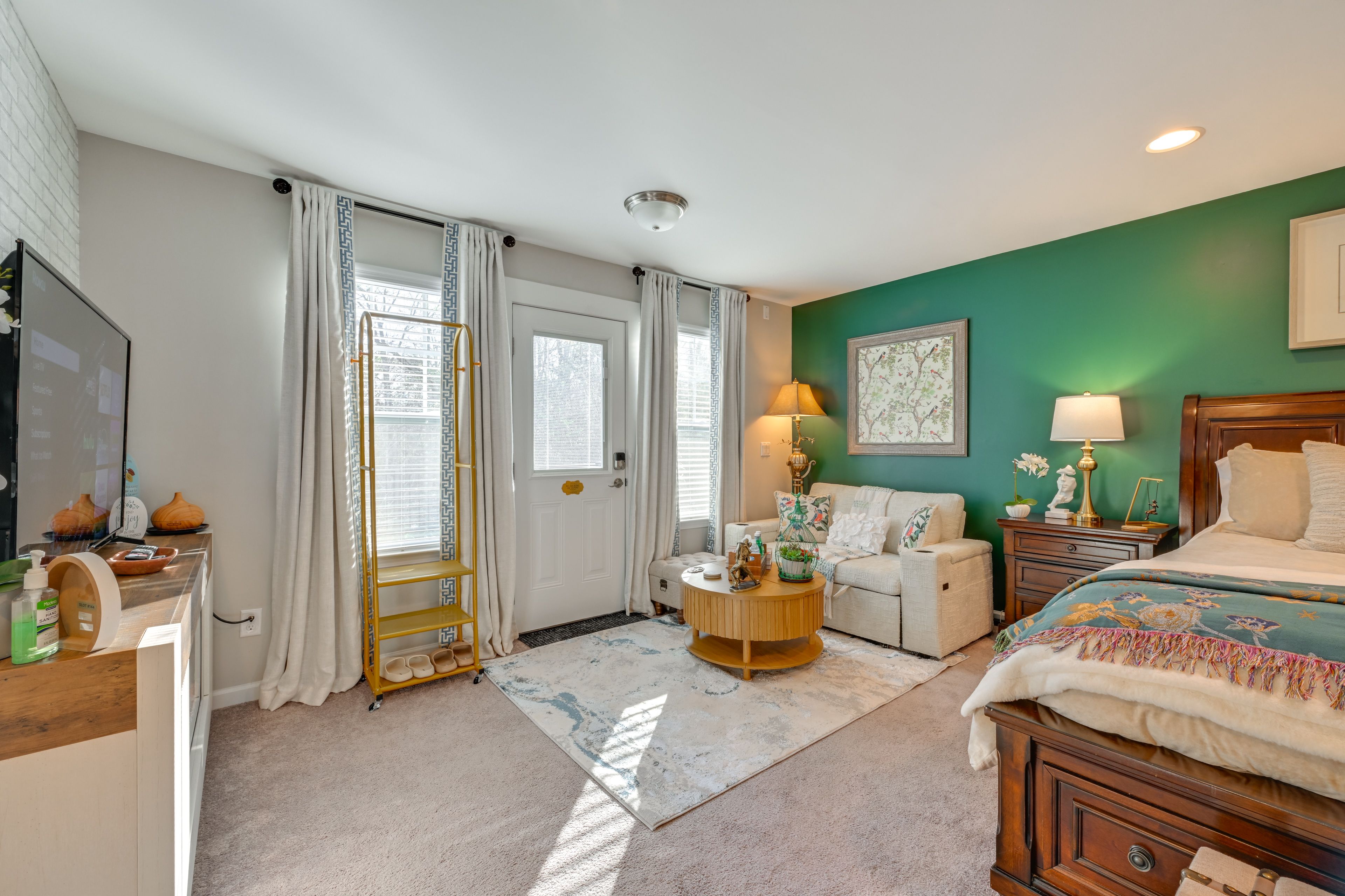 Studio | Full Sleeper Sofa | California King Bed