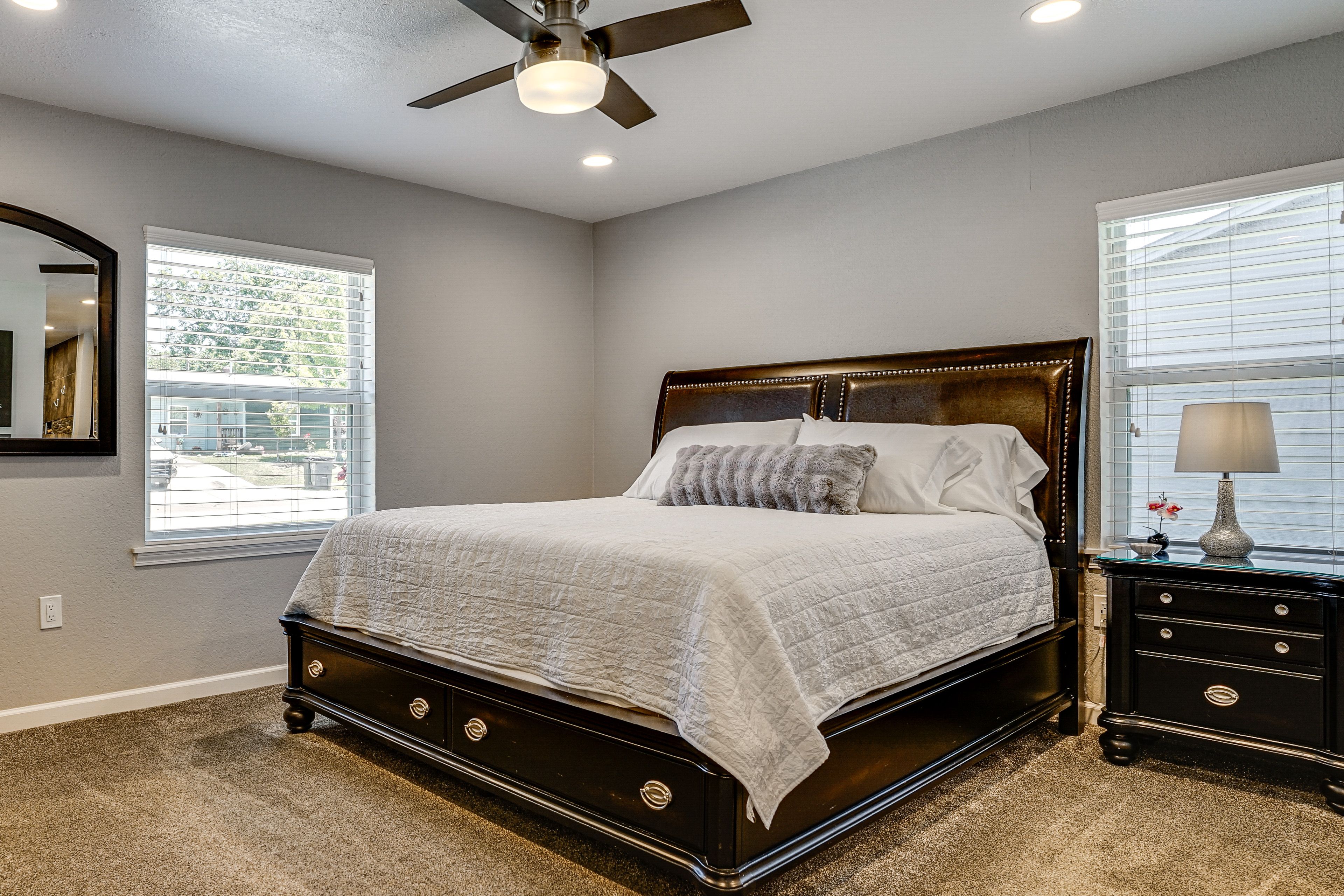 Bedroom 1 | King Bed
