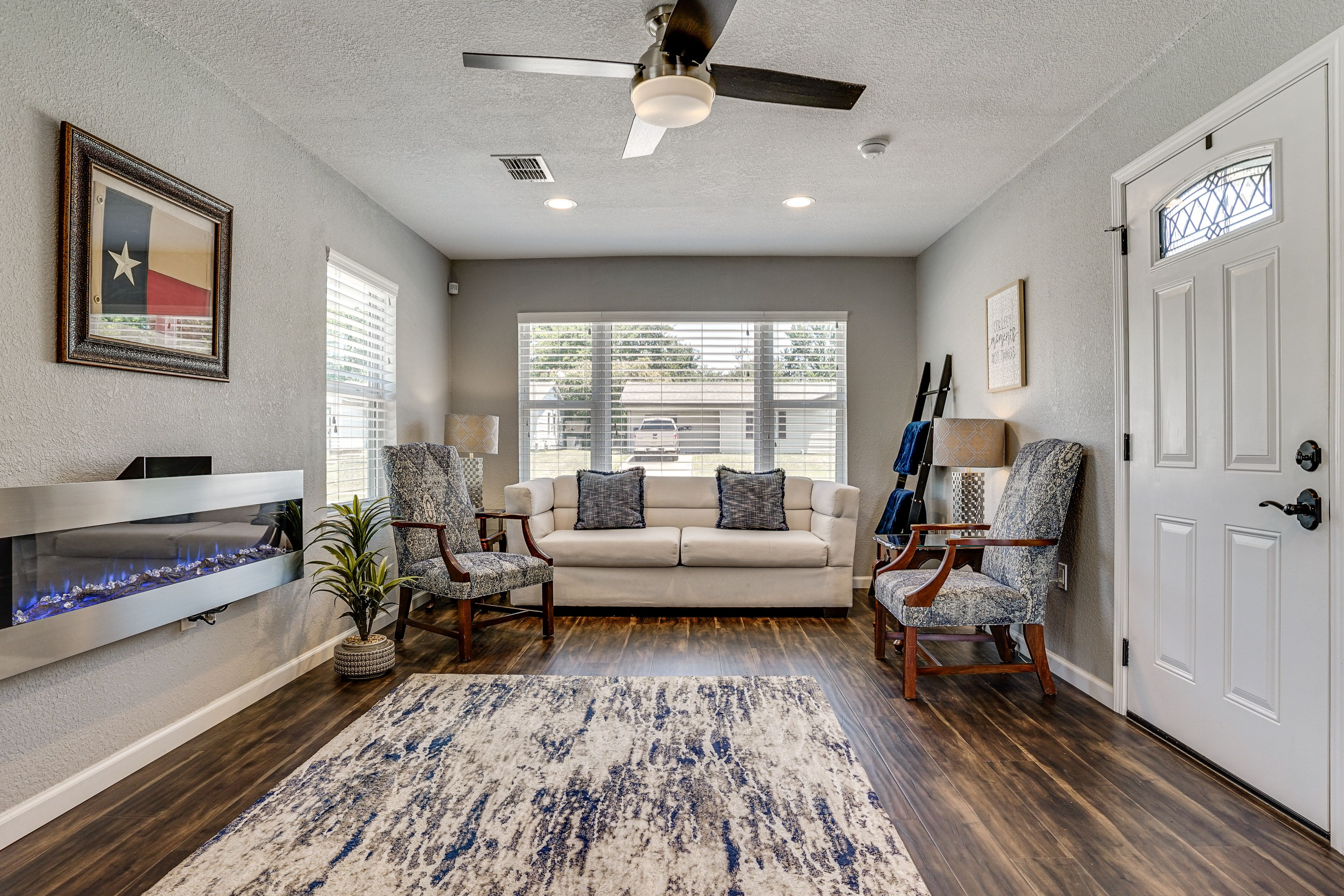 Living Room | Smart TV | Electric Fireplace