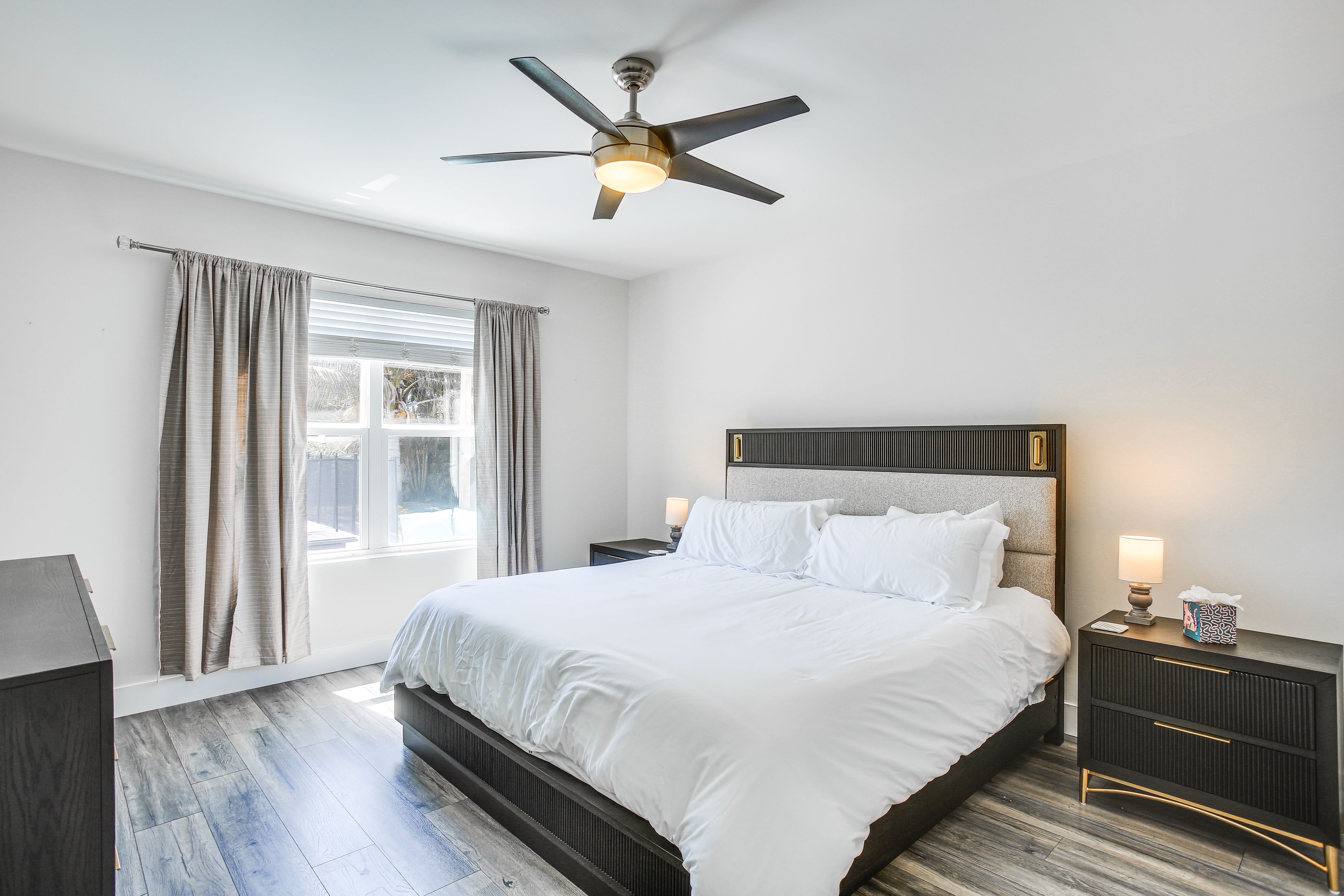 Bedroom 1 | 1st Floor | King Bed