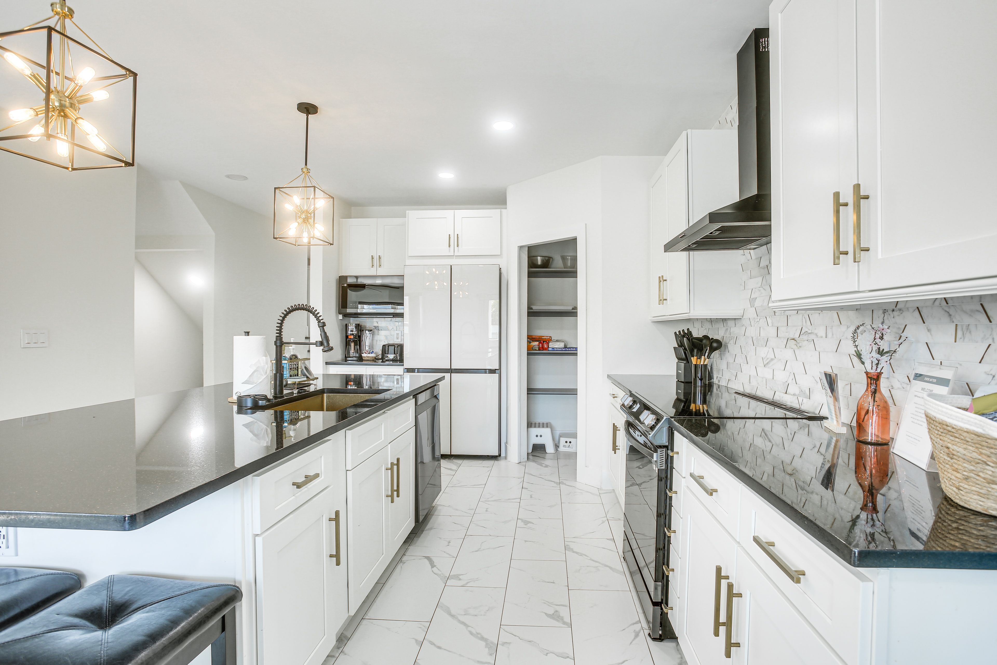 Kitchen | 1st Floor