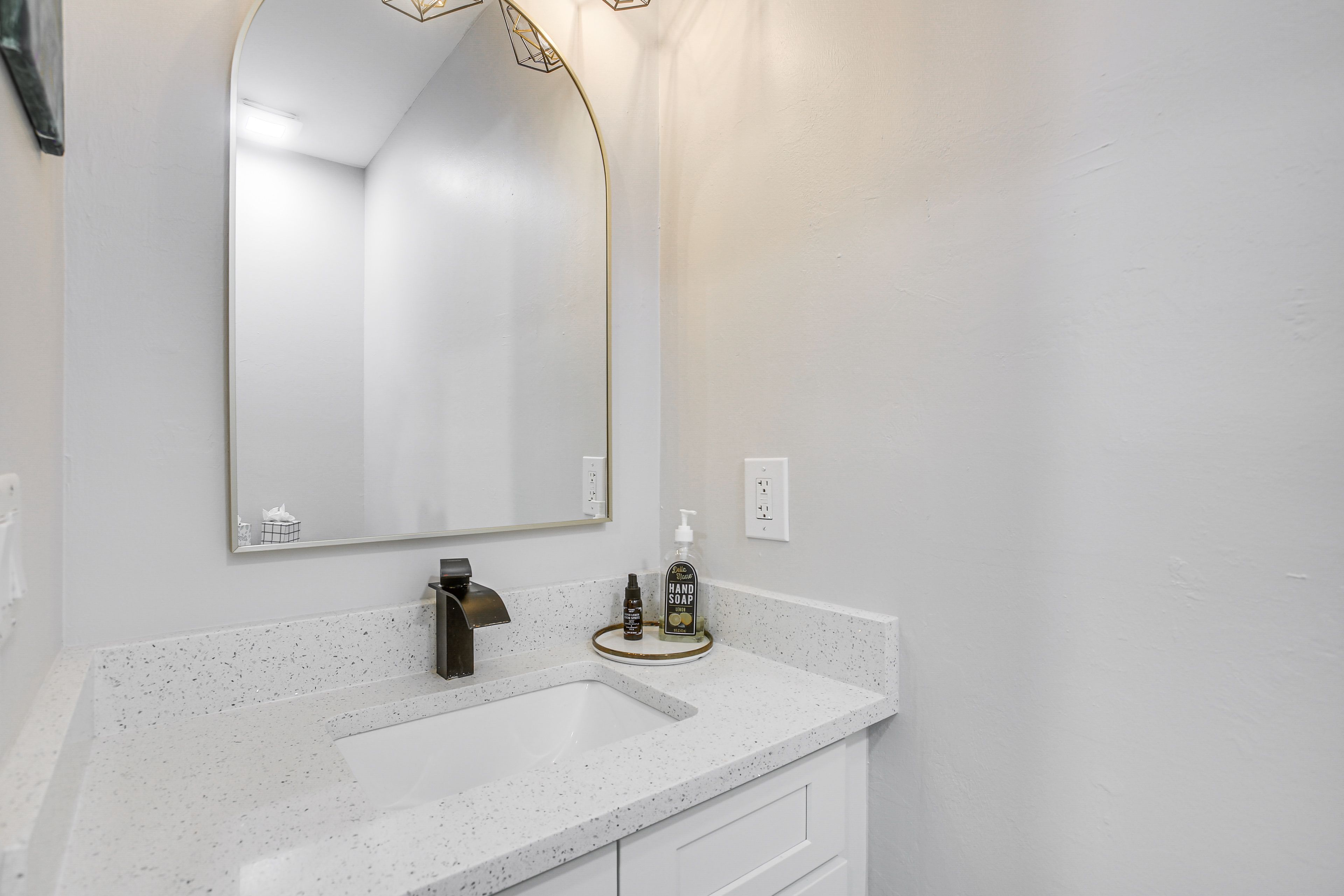Half Bathroom | 1st Floor