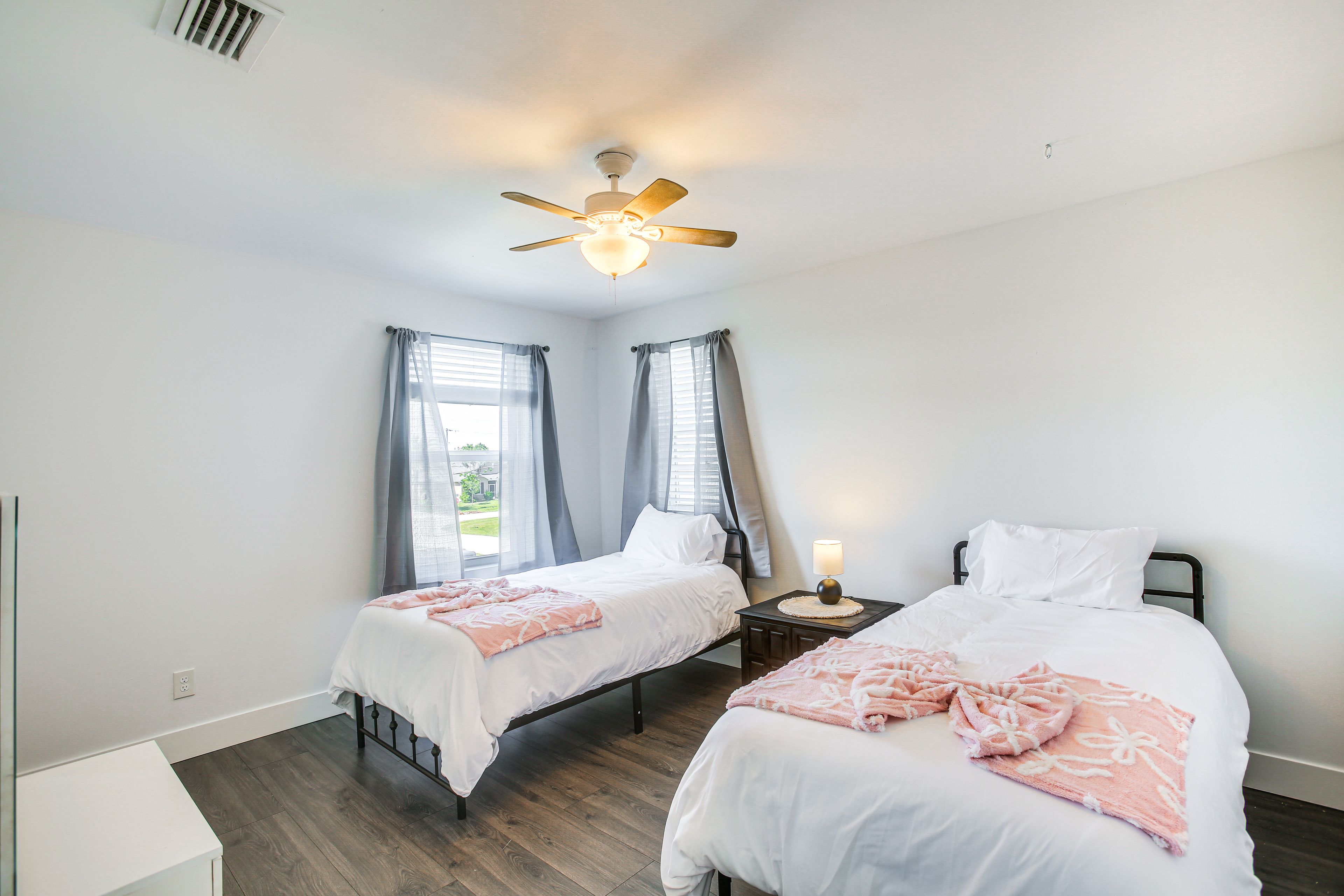 Bedroom 5 | 2nd Floor | 2 Twin Beds