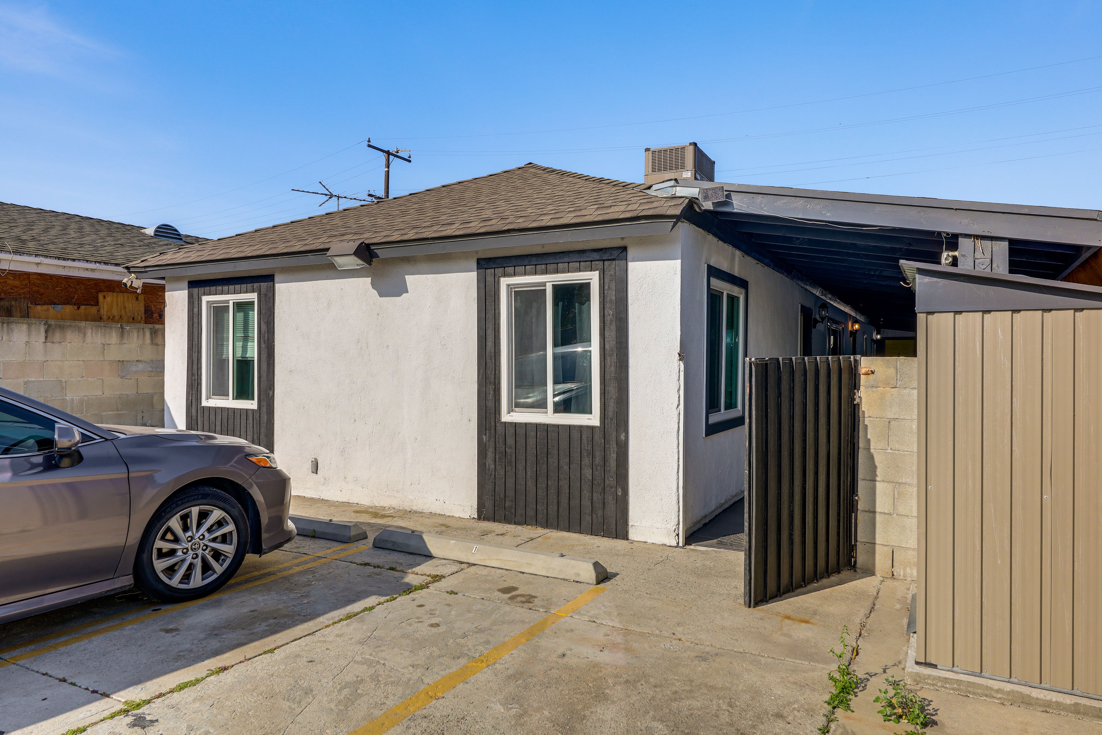 Compton Vacation Rental | 2BR | 1BA | 500 Sq Ft