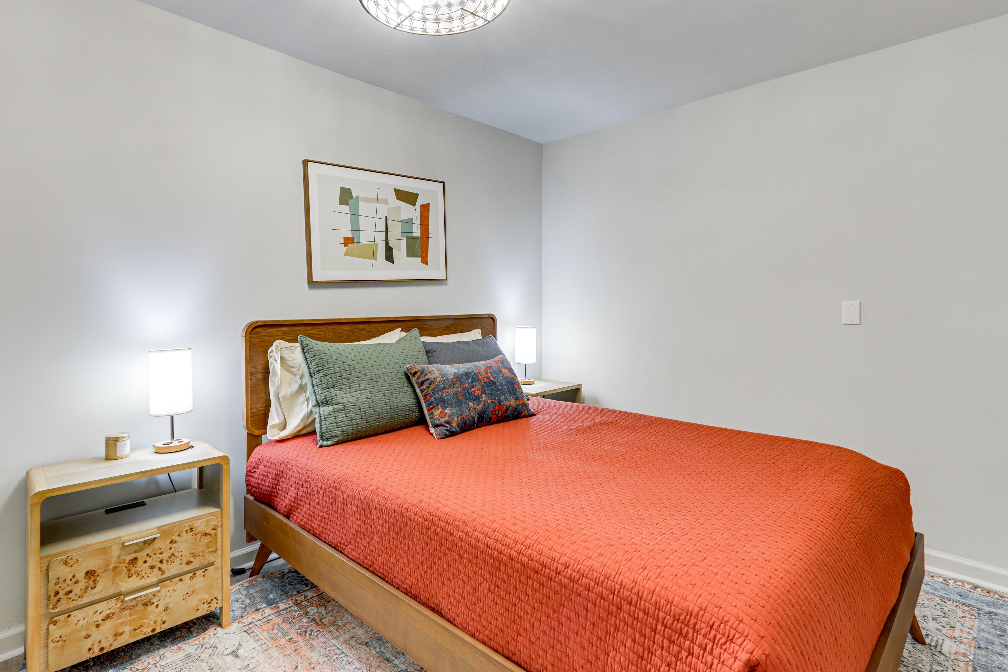 Bedroom 2 | Queen Bed