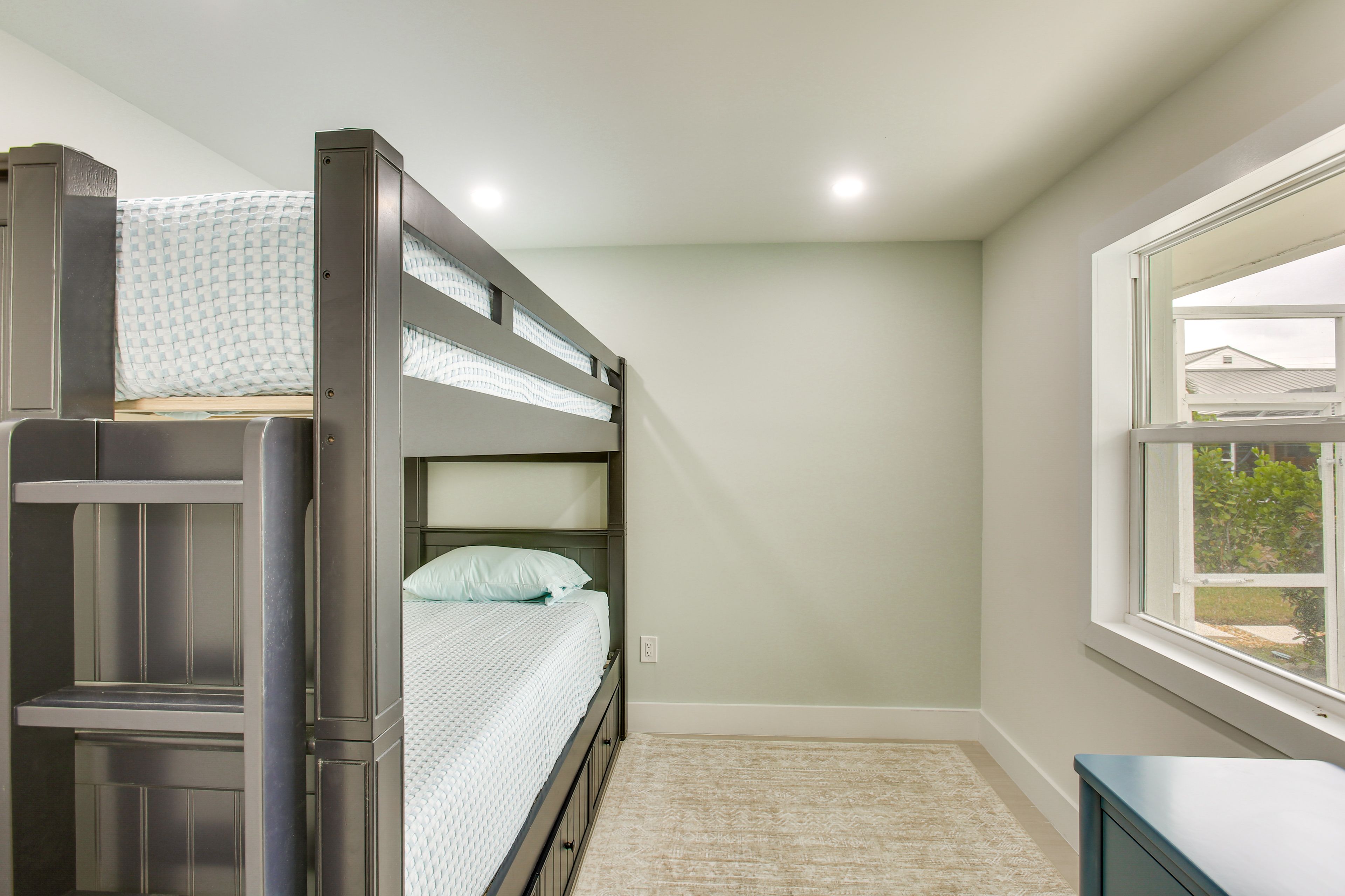 Bedroom 5 | Twin XL Bunk Bed | Twin XL Trundle