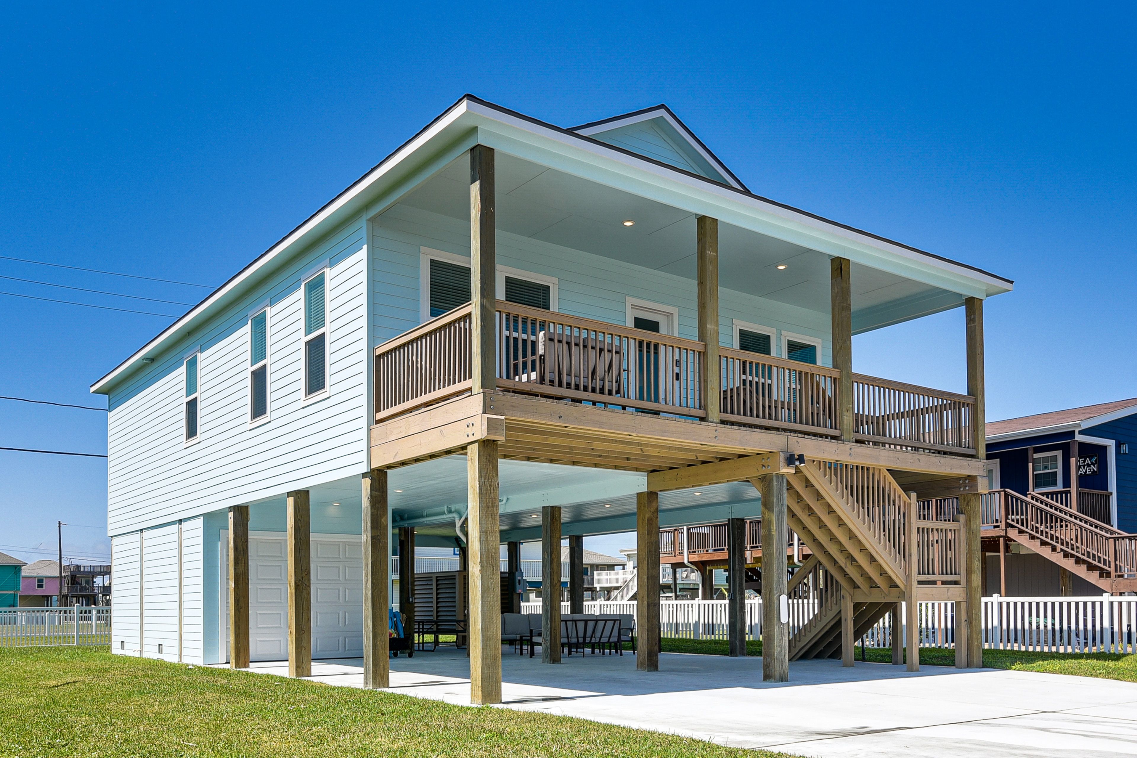 Galveston Vacation Rental | 3BR | 2BA | 1,600 Sq Ft