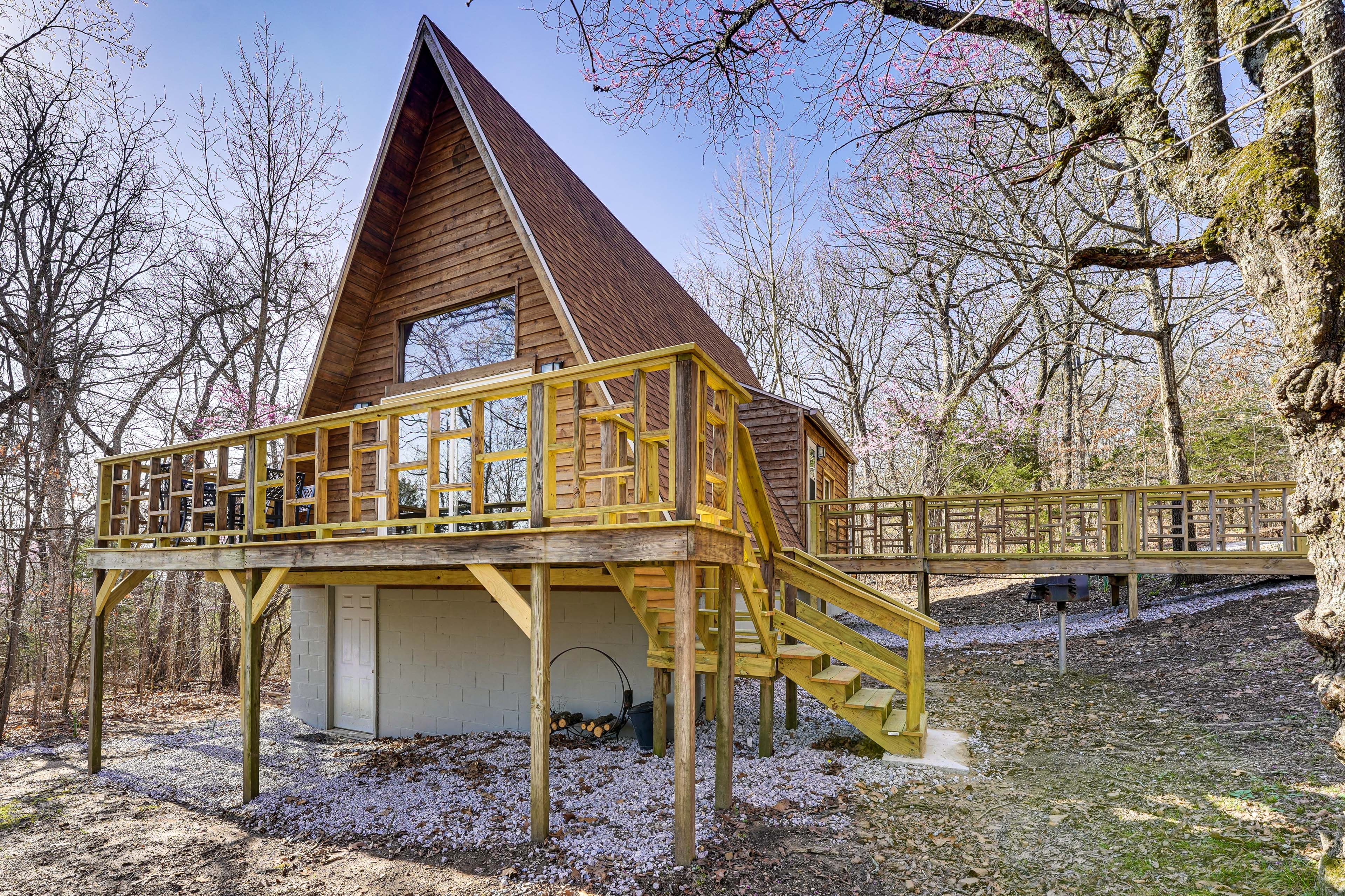 Cabin Exterior | Private Deck | Outdoor Dining | Charcoal Grill