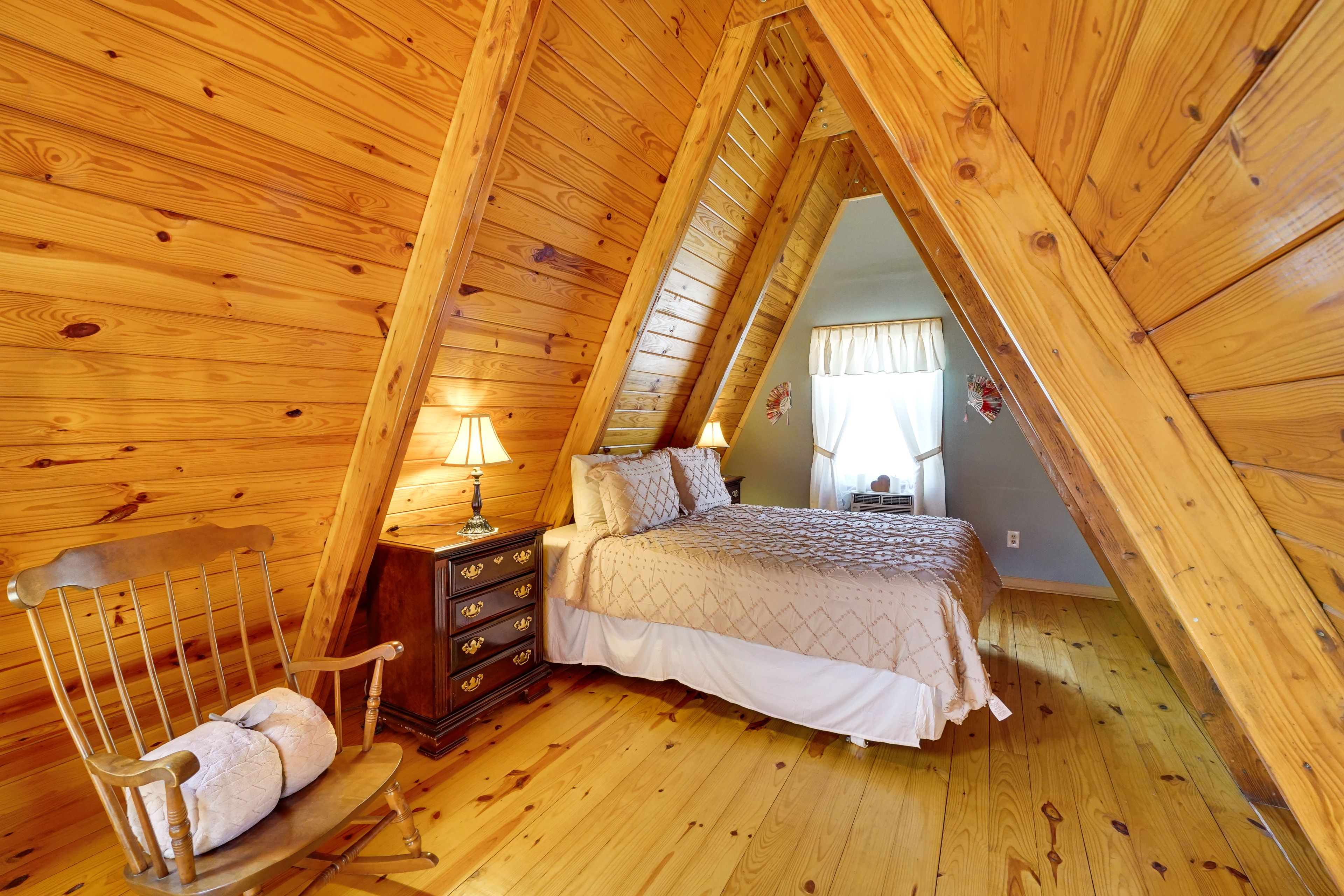 Loft Sleeping Area | Queen Bed